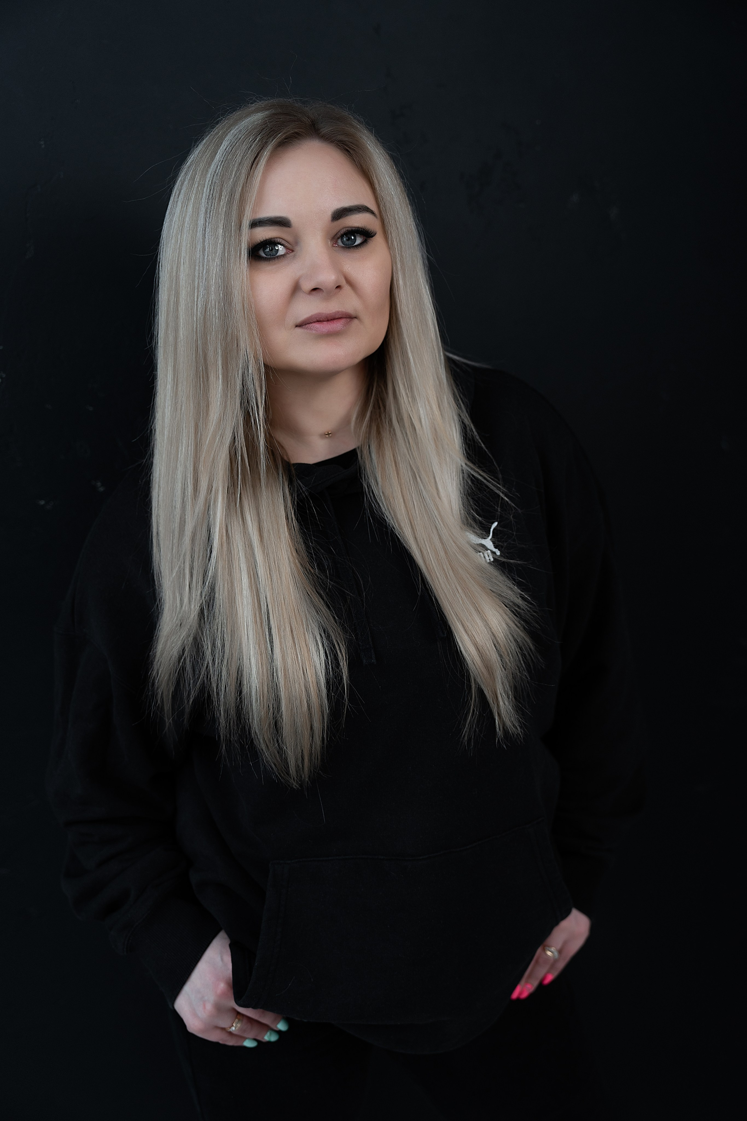 Валентина и сын. Главная