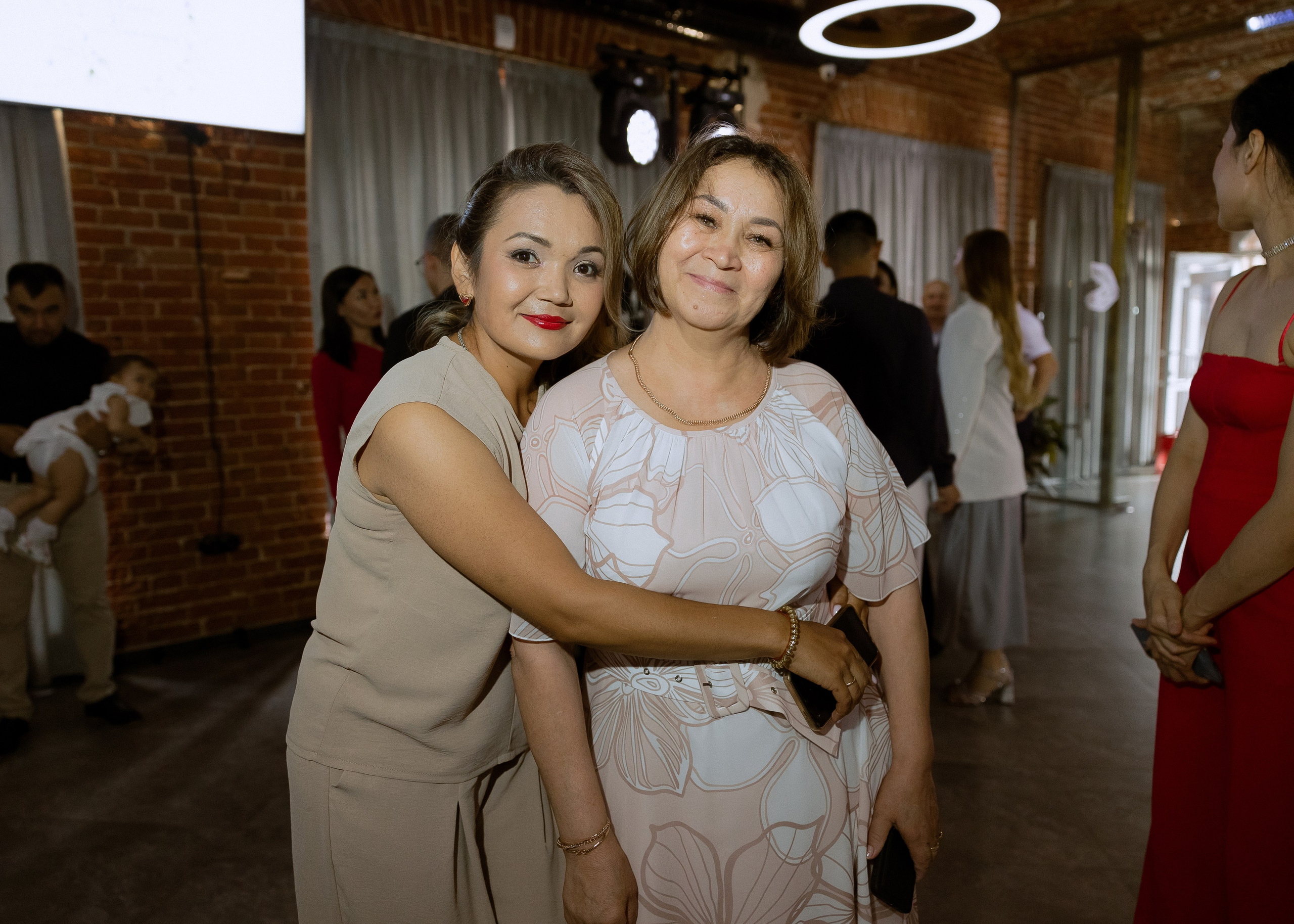 Дмитрий и Алита. Фотограф Эмиль Исякаев