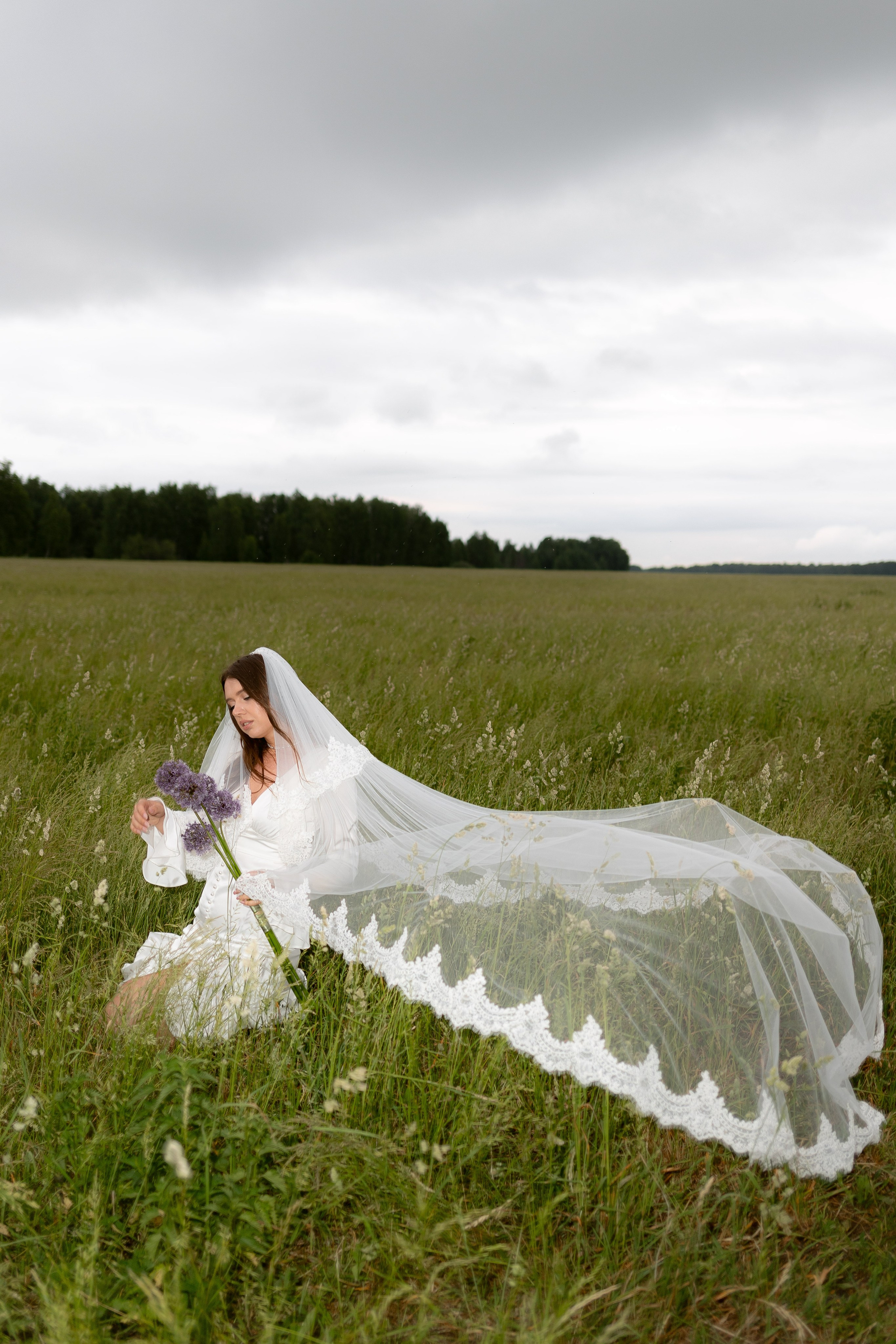 Утро невесты в поле
