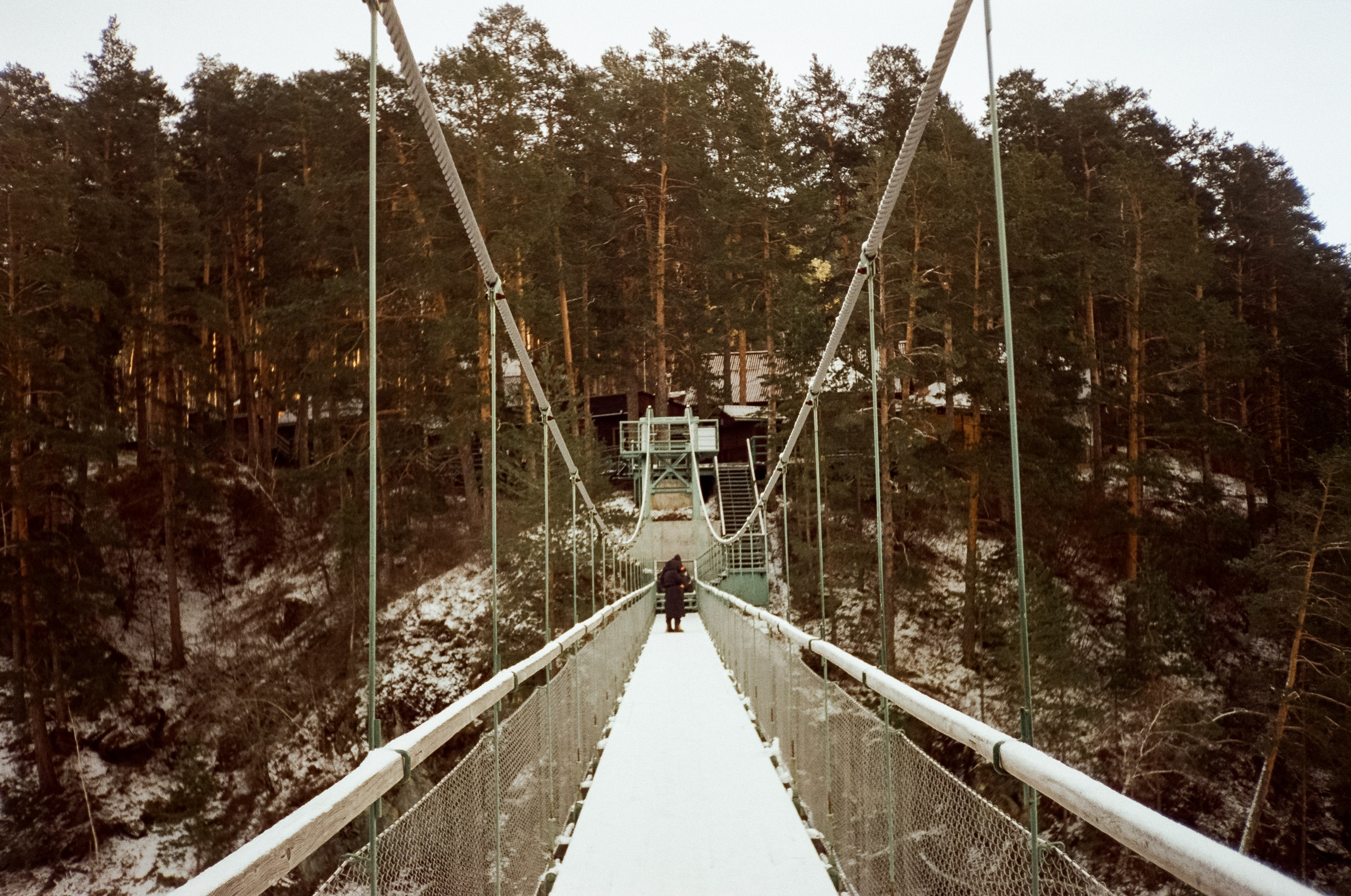 Остров Патмос зимой. Подвесной мост, льды и скалы. Фотограф-документалист Мария Осокина