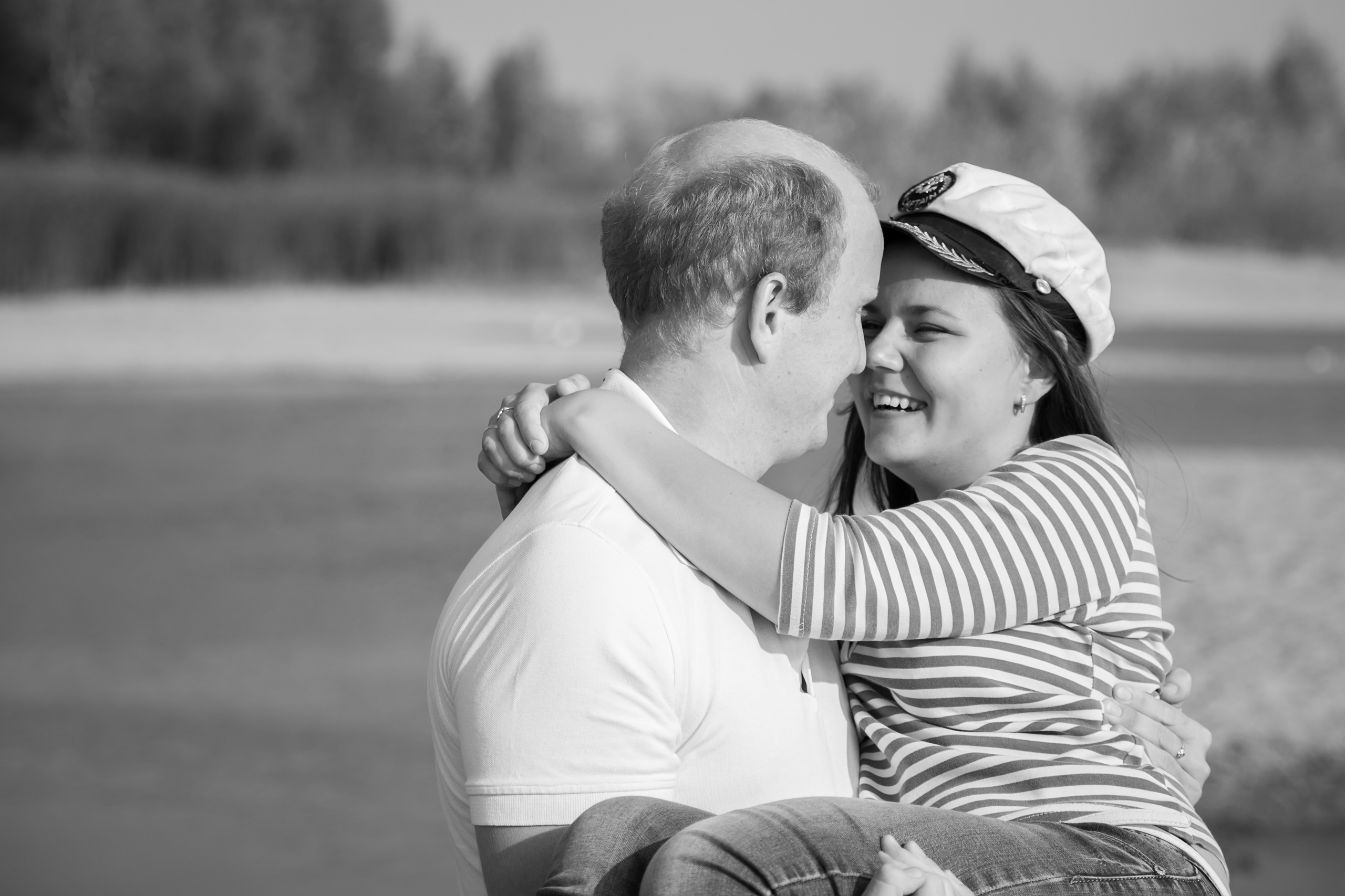 Фотосъемка Love Story на Волге. Свадебный фотограф, видеограф в Самаре, Самарской области. Видеосъемка