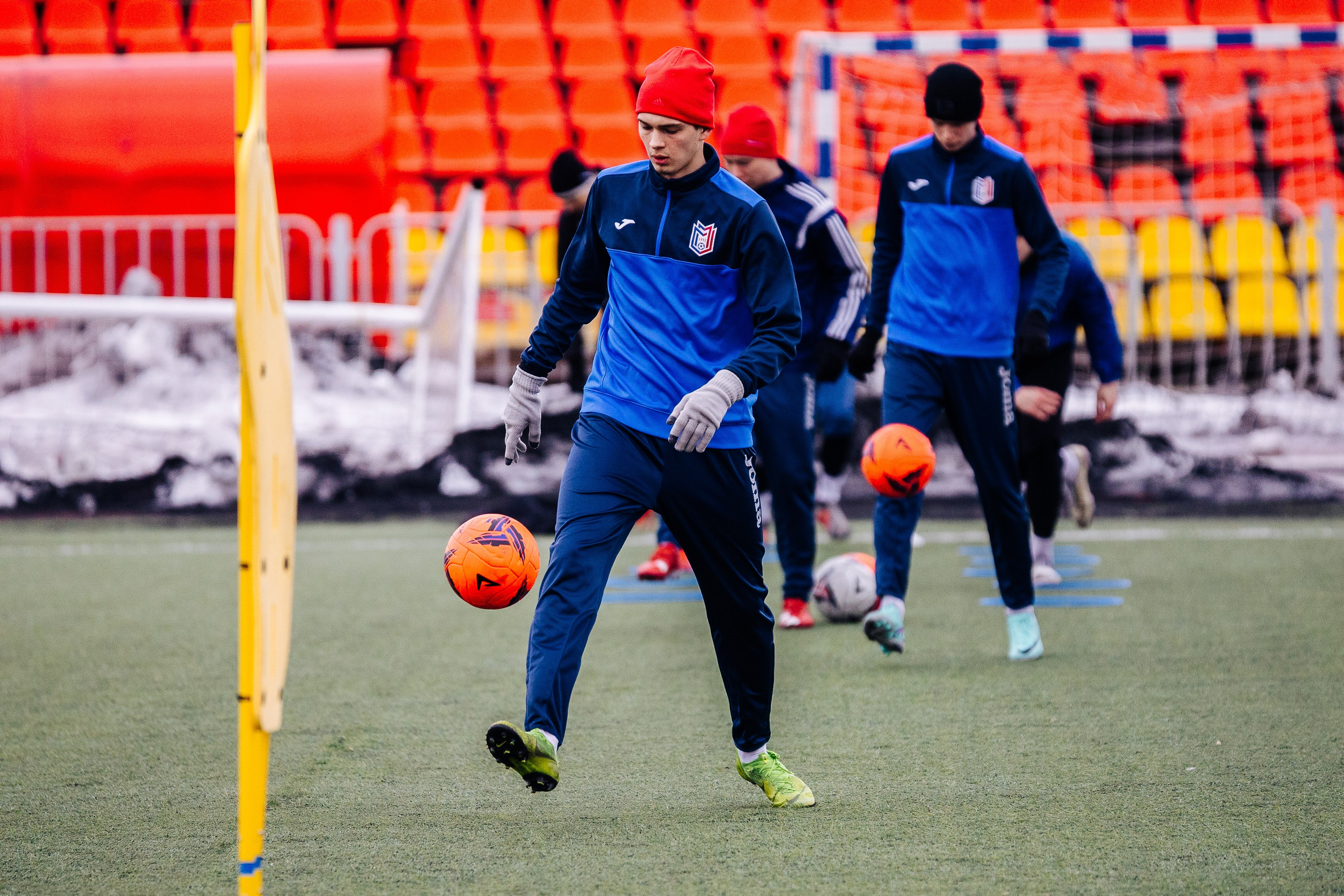 Тренировка ФК Металлург // 01.04.24. Денис Прохоров Фотограф в г. Магнитогорск