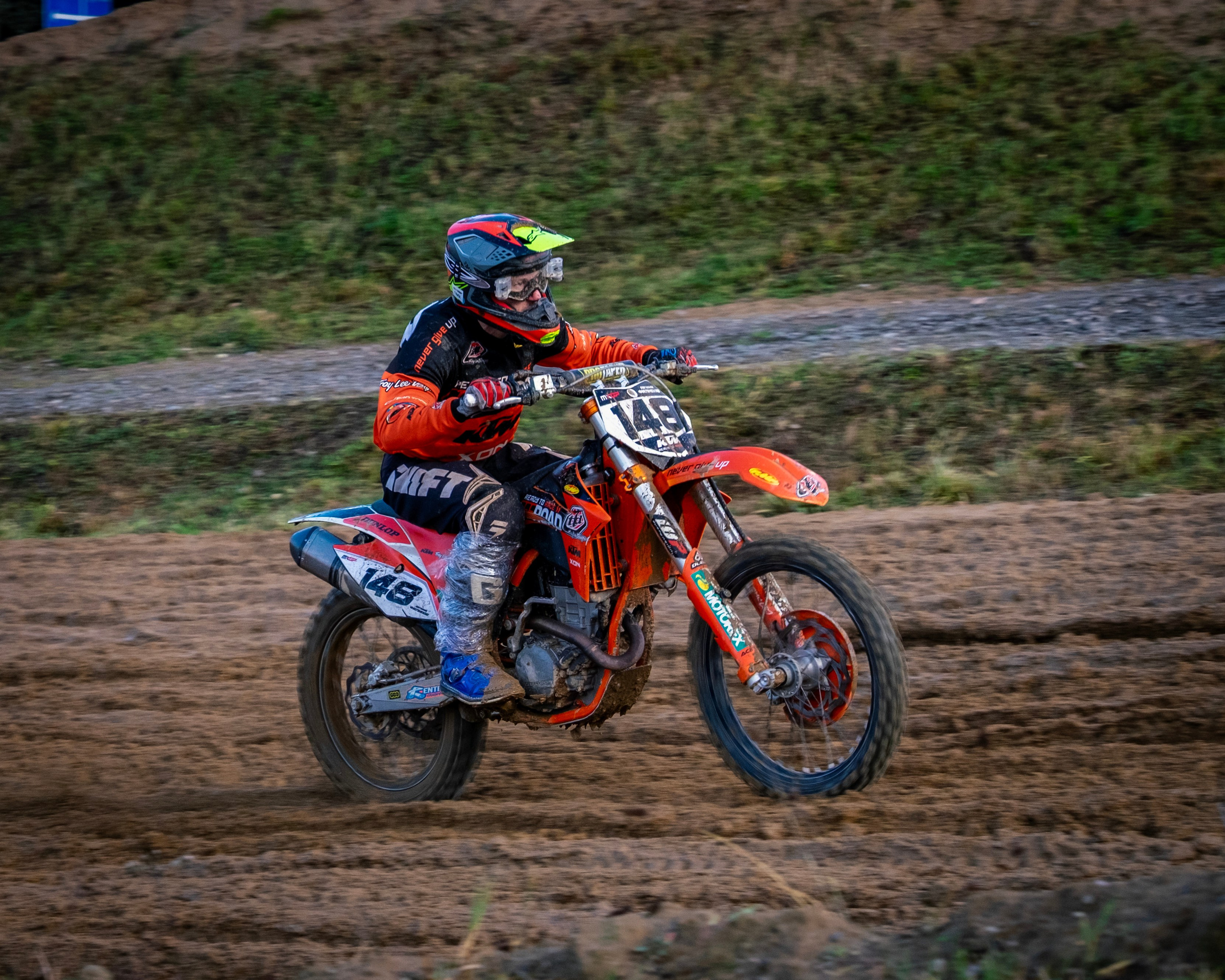 Мотокросс (Игора Драйв). Автомобильные фотографии и рисунки в Санкт-Петербурги Пашков Дмитрий