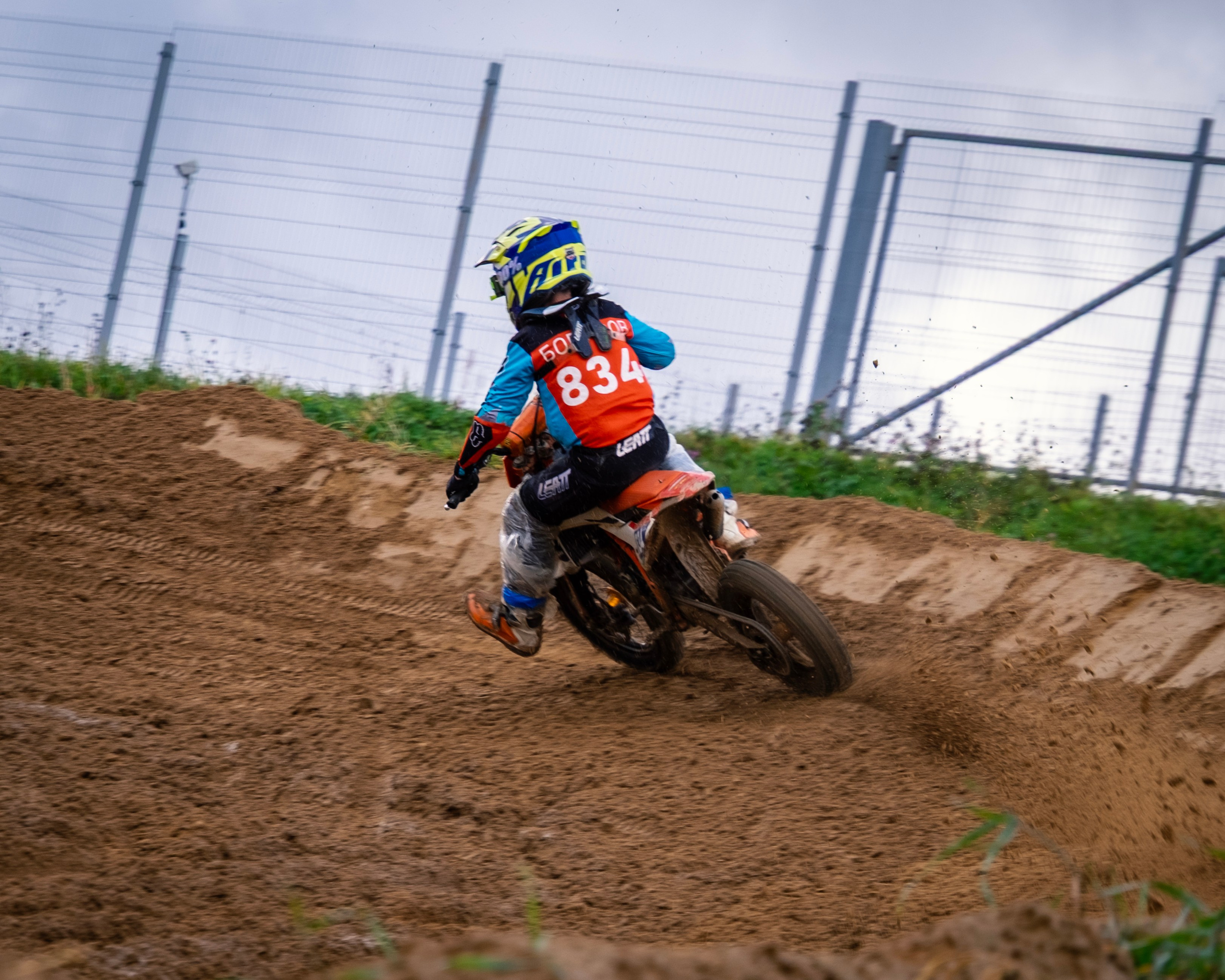 Мотокросс (Игора Драйв). Автомобильные фотографии и рисунки в Санкт-Петербурги Пашков Дмитрий