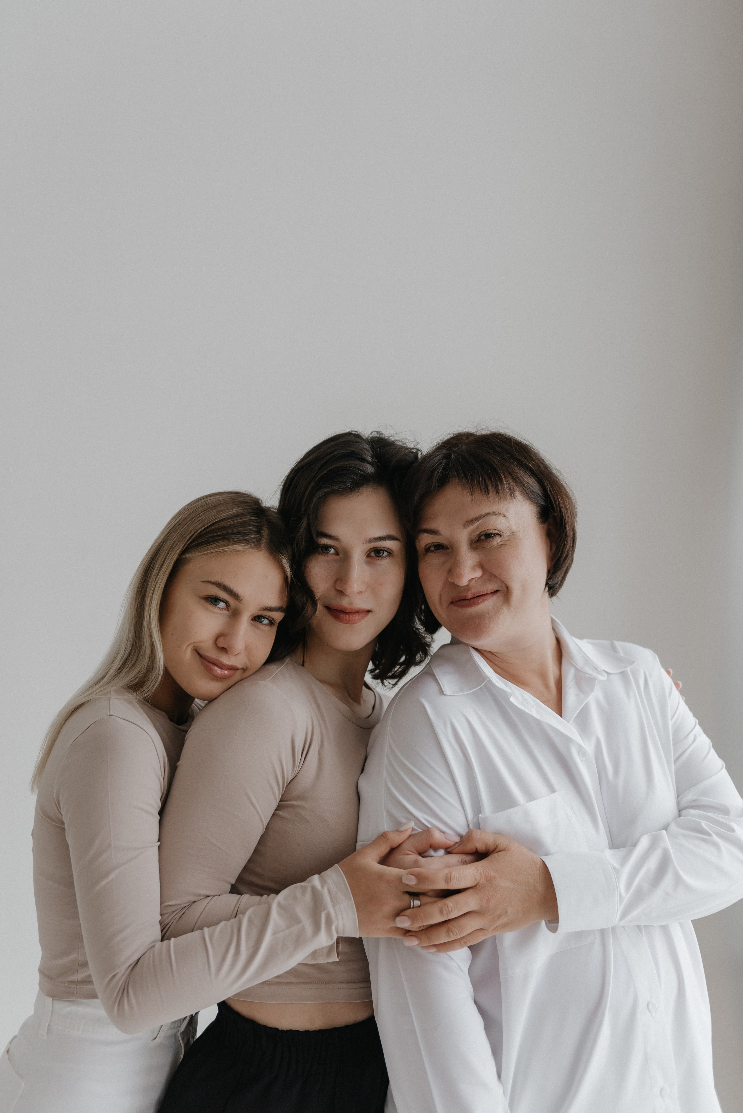 В студии большой семьёй