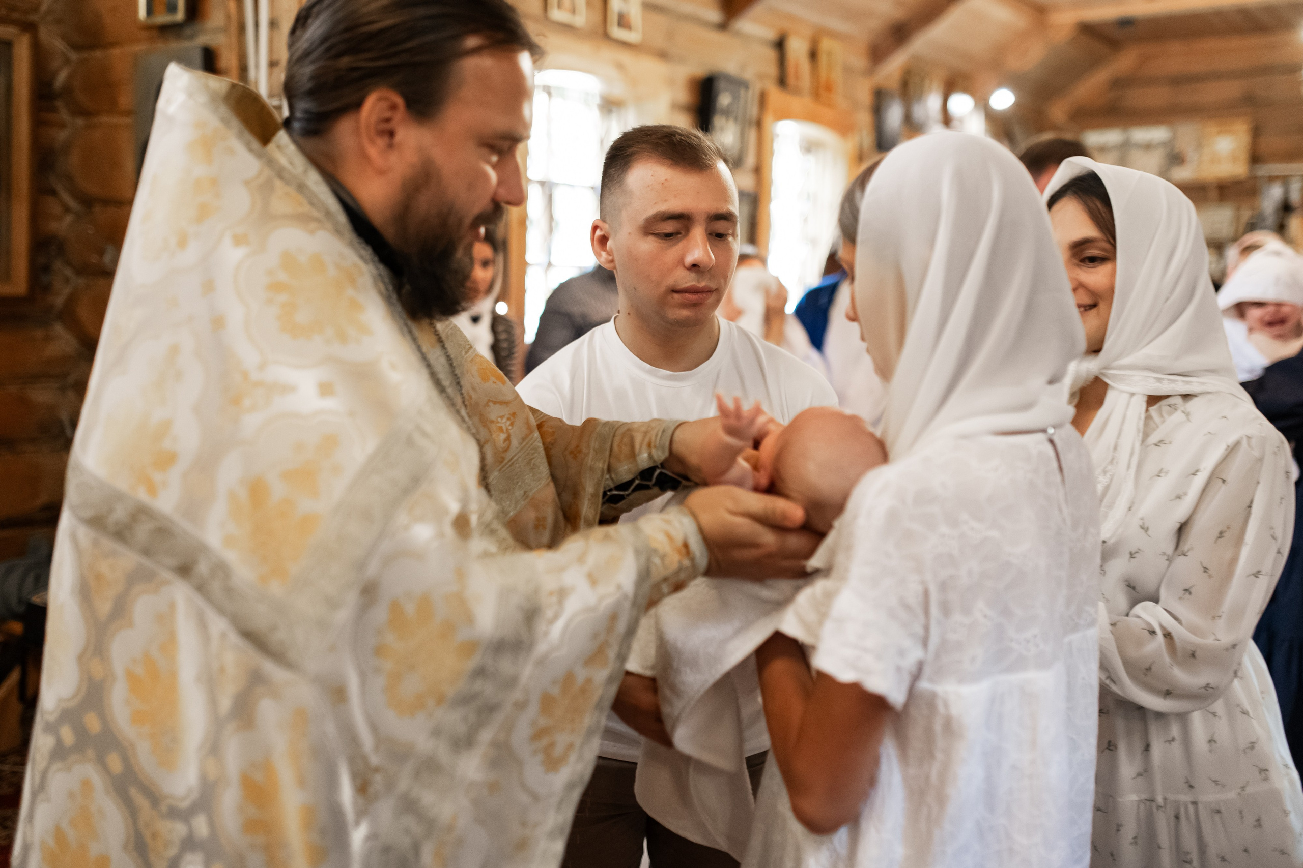 Крещение в Храме святых Новомучеников и Исповедников Российских. Фотограф Валерия Горбунова Подольск Бутово Видное Щербинка