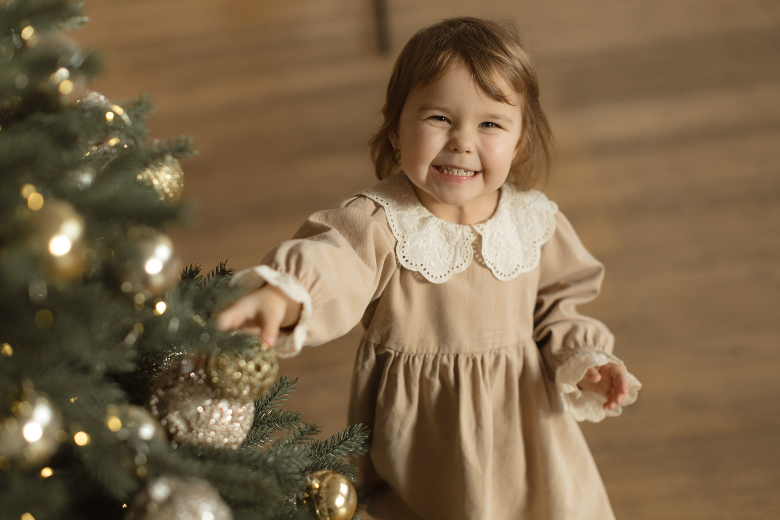 Новогодняя съемка в Мун (зал Семейный). Фотограф беременности и новорожденных в Красноярске Вета Ланская