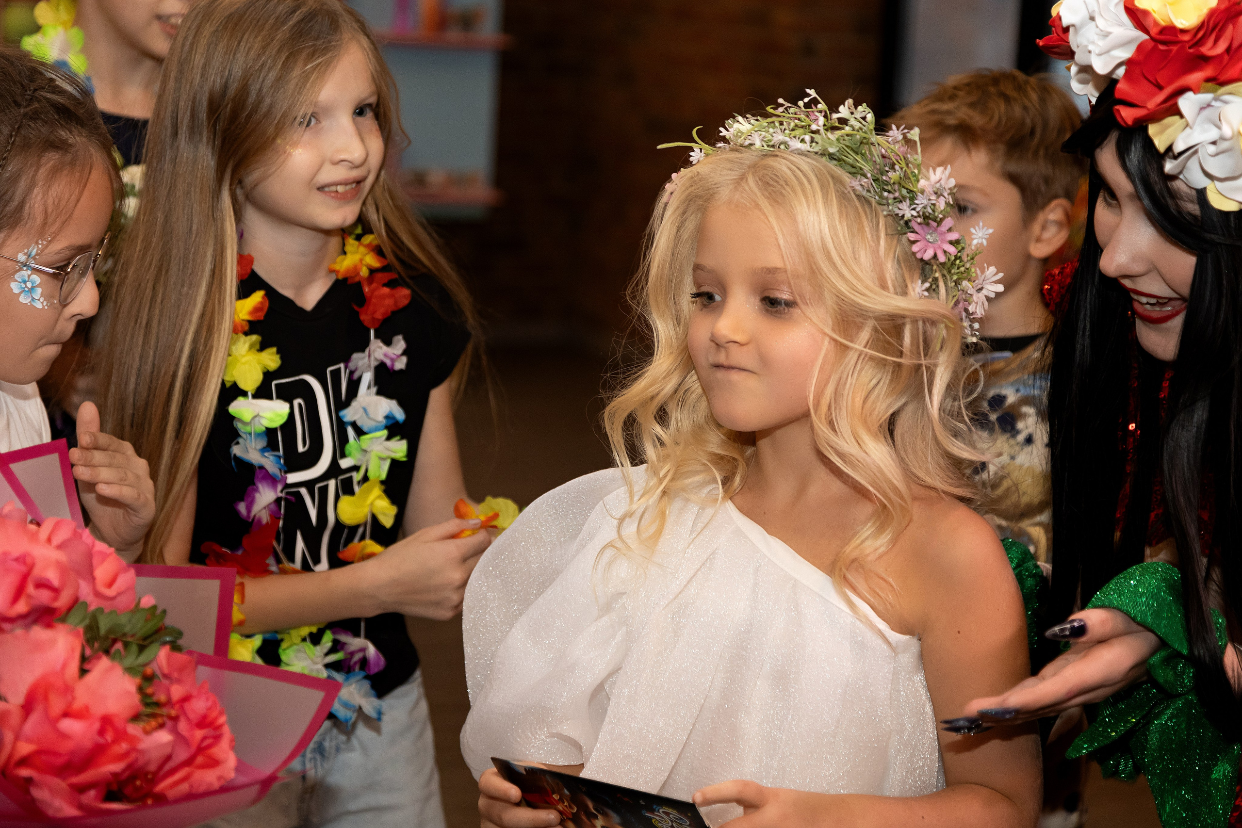 День Рожденья Оливия 7 лет. Портретный Студийный и уличный фотограф Москва. Индивидуальные, Семейные, Беременность, Будуар, Каталог, контент съемки для блога и бизнеса