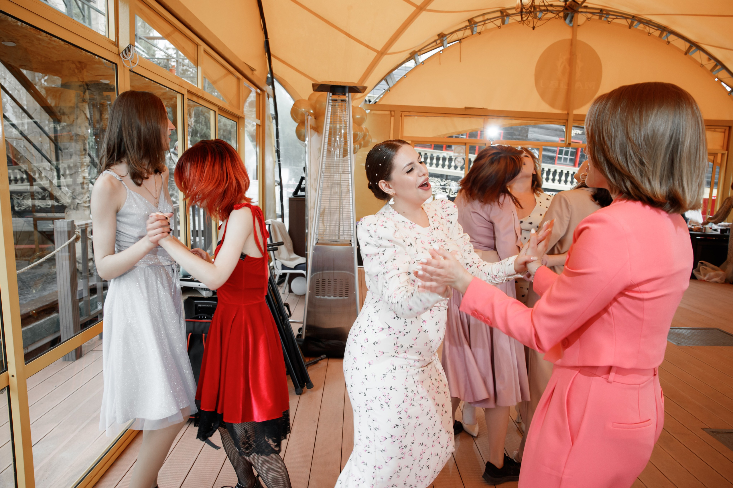 Выпускной в «Малибу». Свадебный и репортажный фотограф (Москва, Королев и другие)