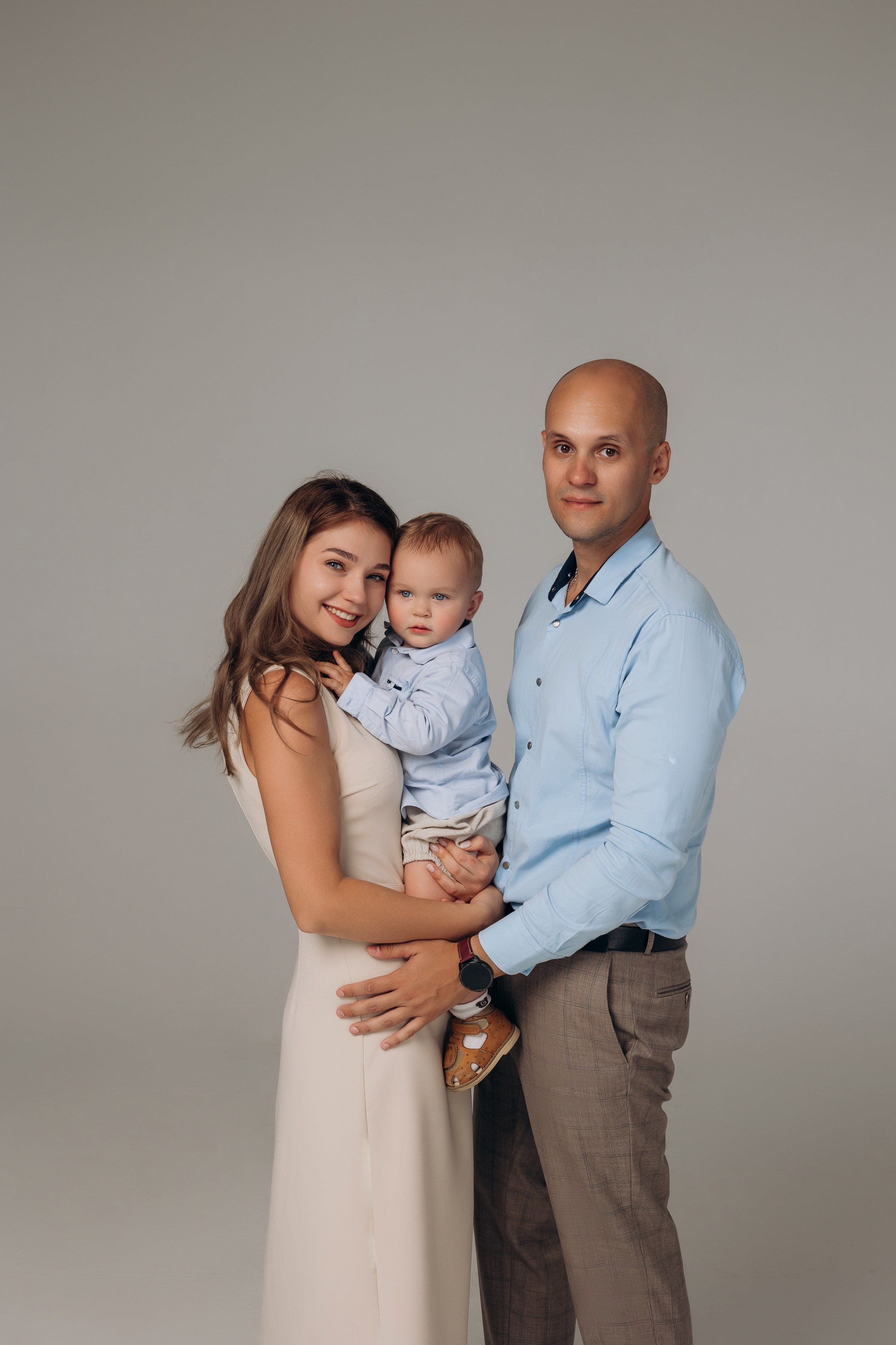 Анастасия и семья. Фотостудия Нюд. Фотограф в Калининграде свадебная фотография, репортажная, фотосессии