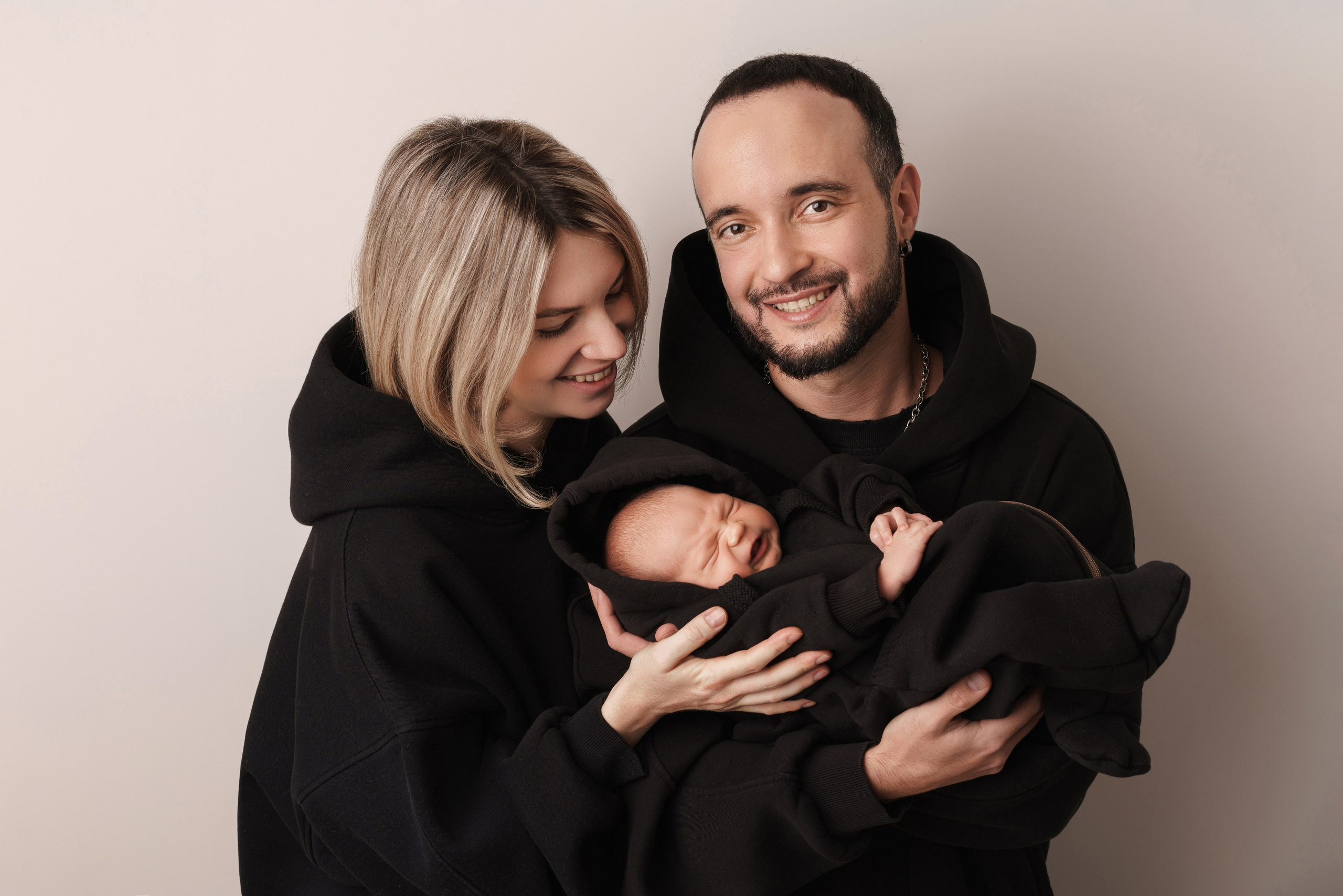 Семейные фотосессии с новорожденными | Трогательные кадры малышей и их близких в Москве и МО. Фотосессия новорожденных в Москве и Московской области | Профессиональный фотограф newborn — Татьяна Иванова