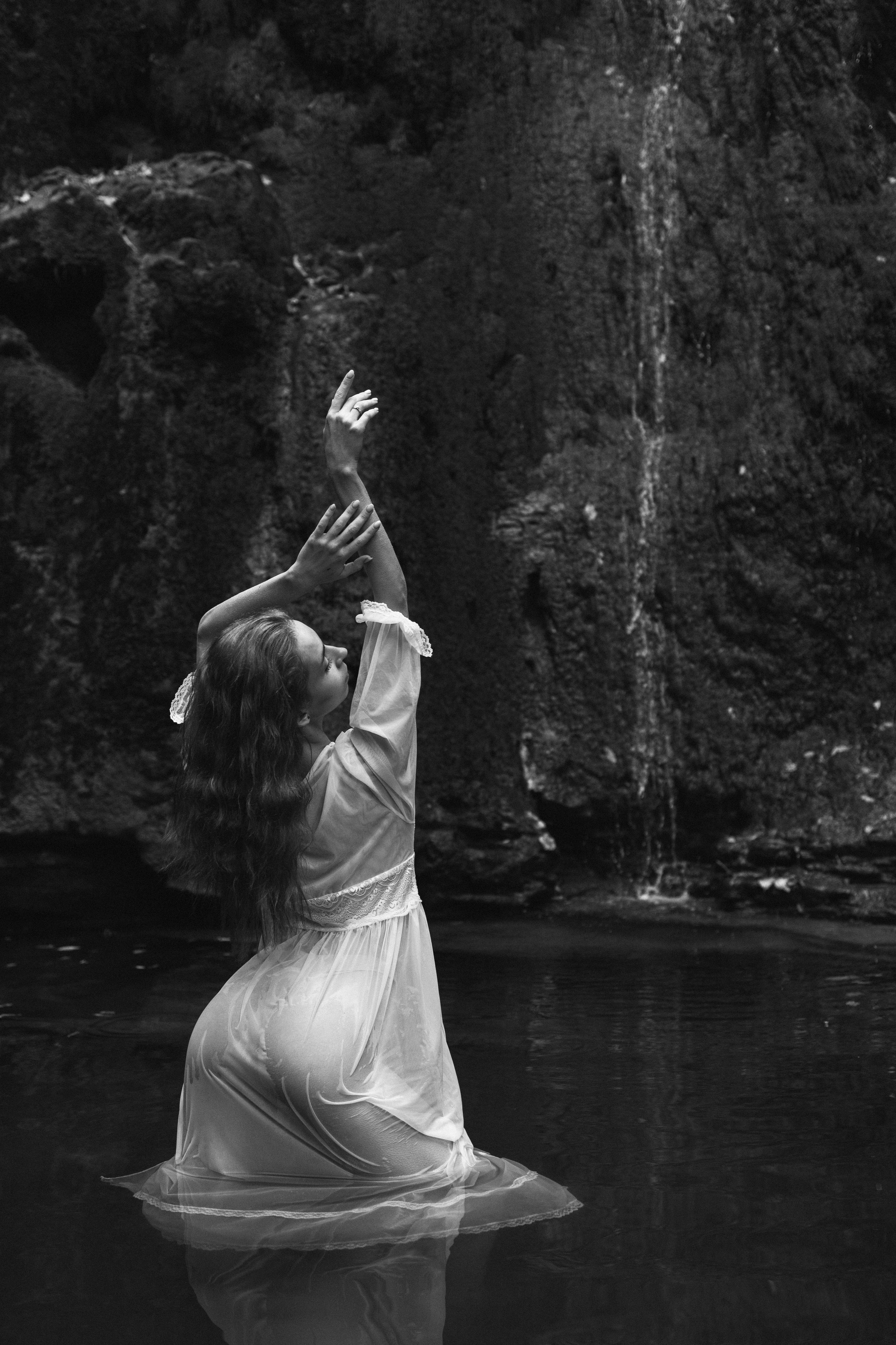 Балерина на водопаде 18+. Фотограф в Краснодаре Лагунов Владимир
