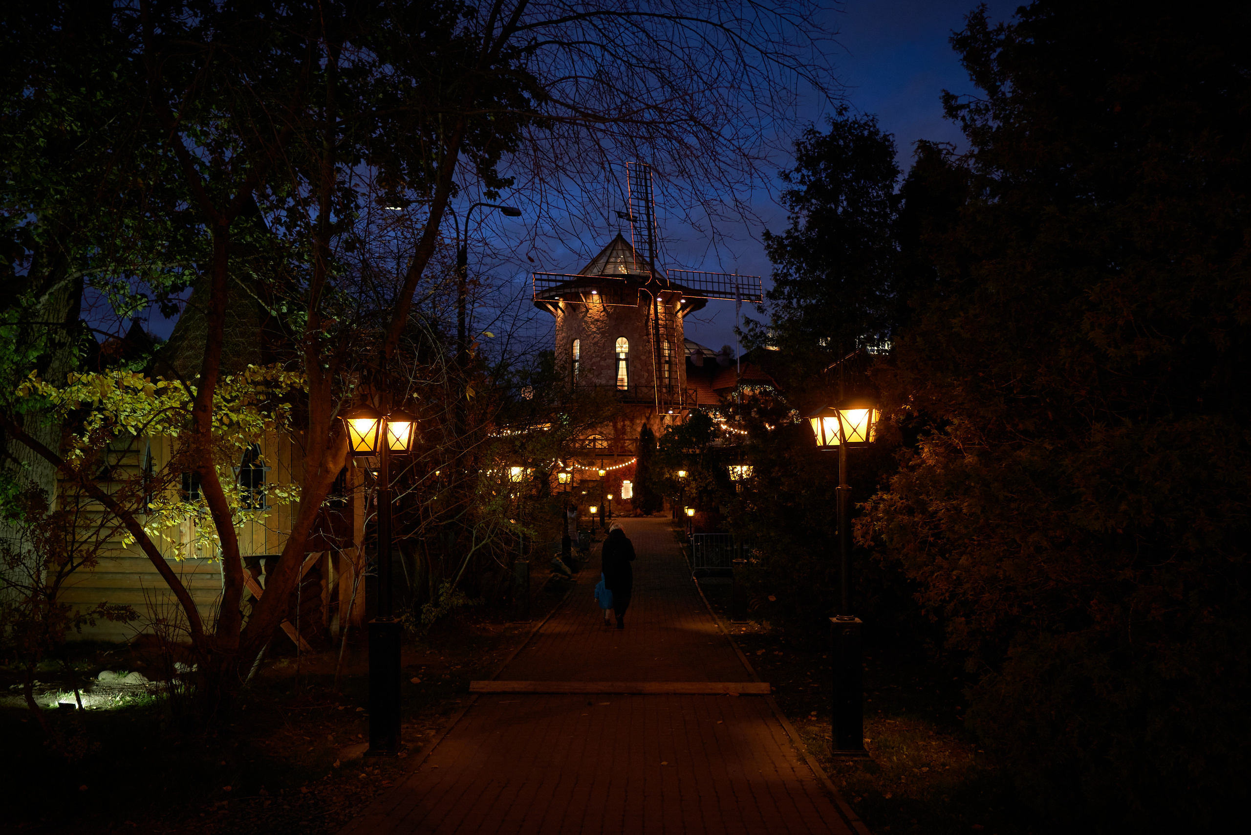 Прогулка у ресторана «Карл и Фридрих». Фотограф людей и животных в Санкт-Петербурге Марина Бурмистрова