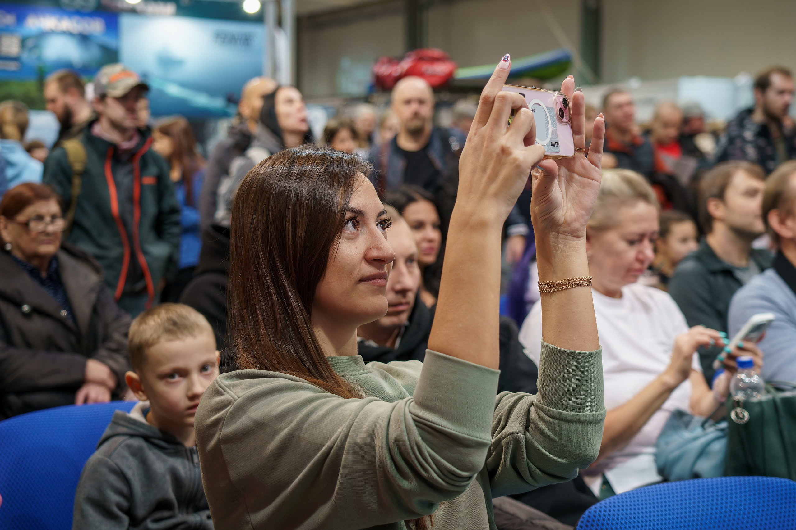 Прогулка по выставке «Поехали 2024 год». «Студия DRONAVT`s» — видеосъёмка и фотография г. Москва