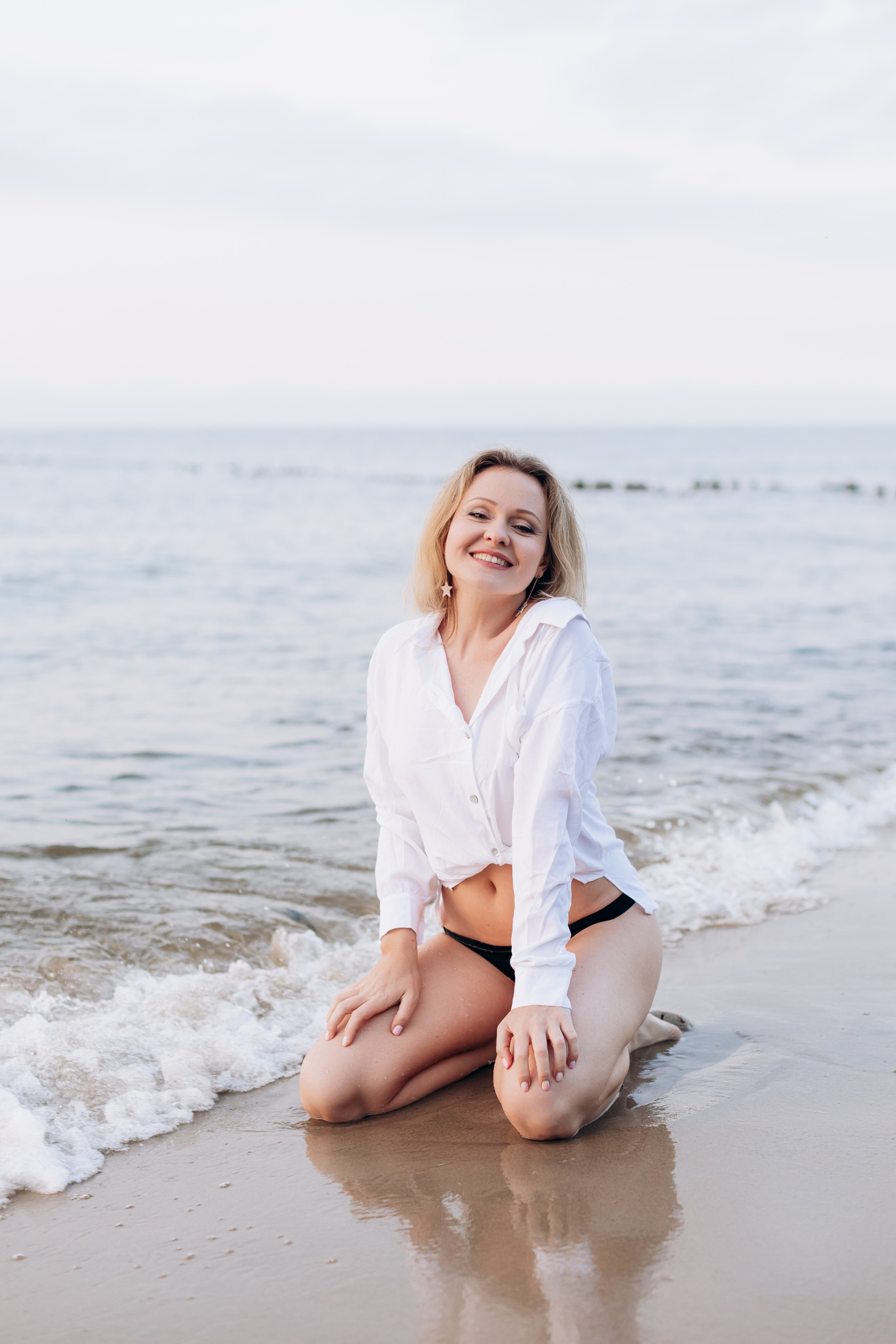 Подруги Отрадное море лето закат. Фотограф в Калининграде свадебная фотография, репортажная, фотосессии