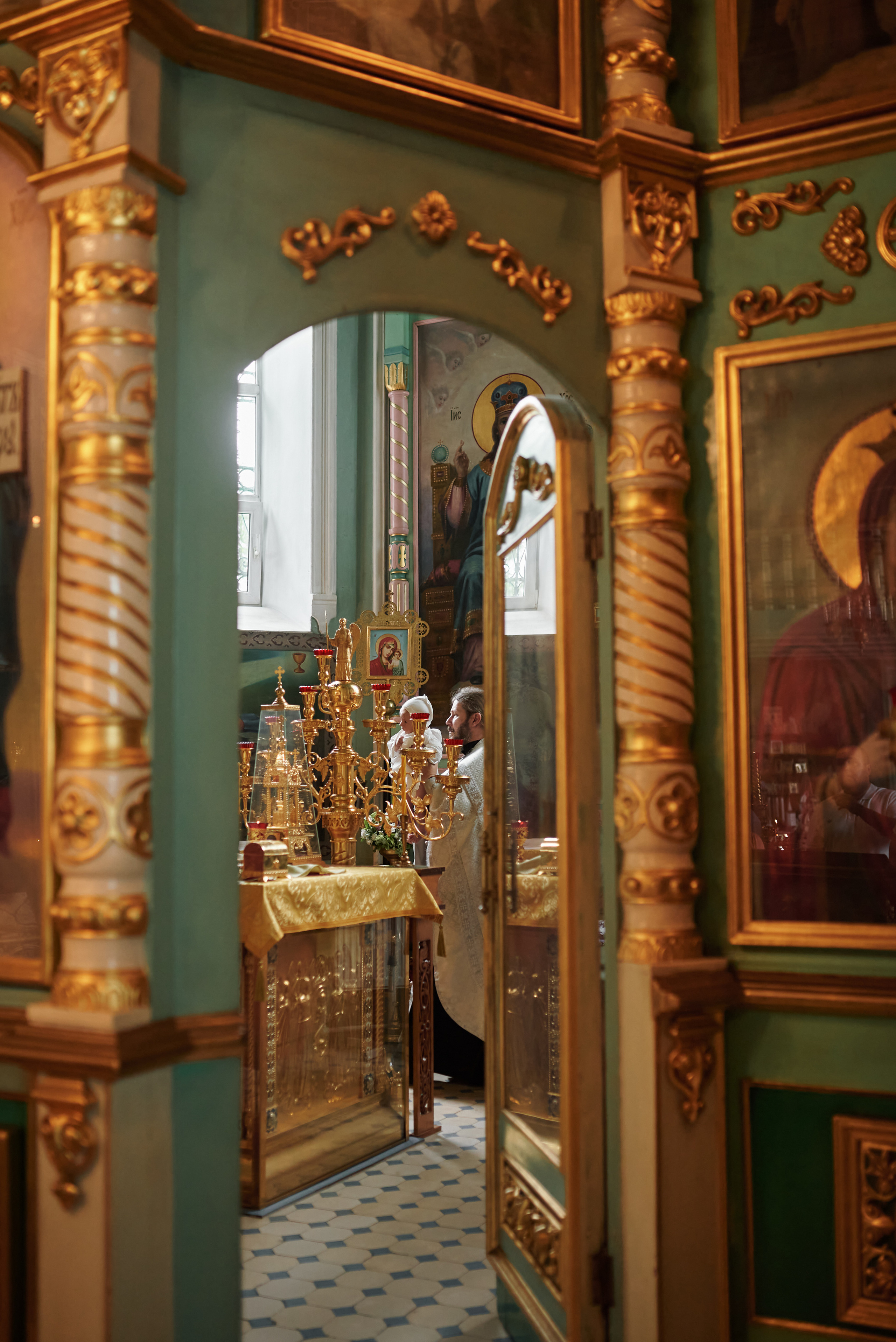 Крещение в храме Смоленской иконы БМ ОДигитрия. г. Аксай. Семейный фотограф в Ростове-на-Дону Татьяна Литвинова