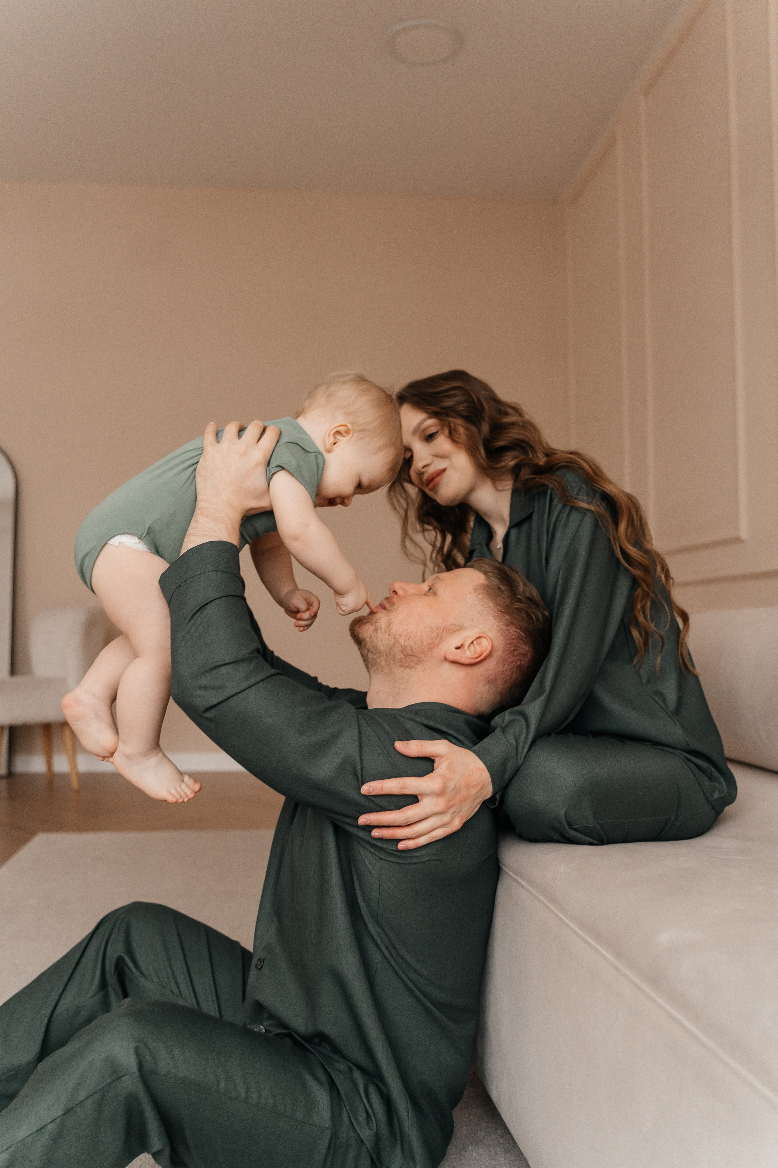 Илья, Таня и Мирон. Волик Мария