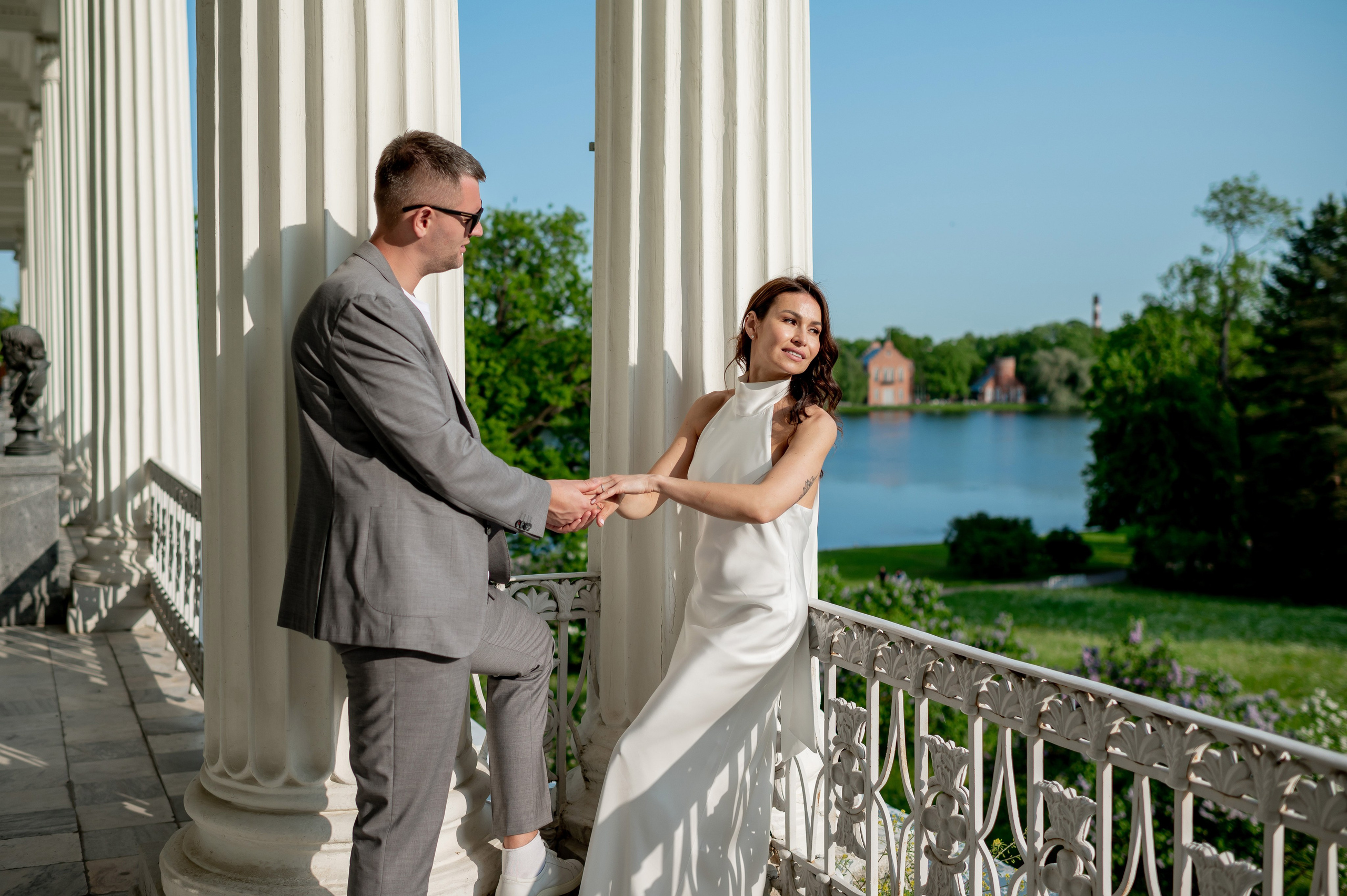 Алина и Алексей (прогулка на кабриолете, Академия Художеств, Екатерининский парк в Пушкине). Портретный, семейный и свадебный фотограф в Санкт-Петербурге и в Пушкине Ширяев Денис