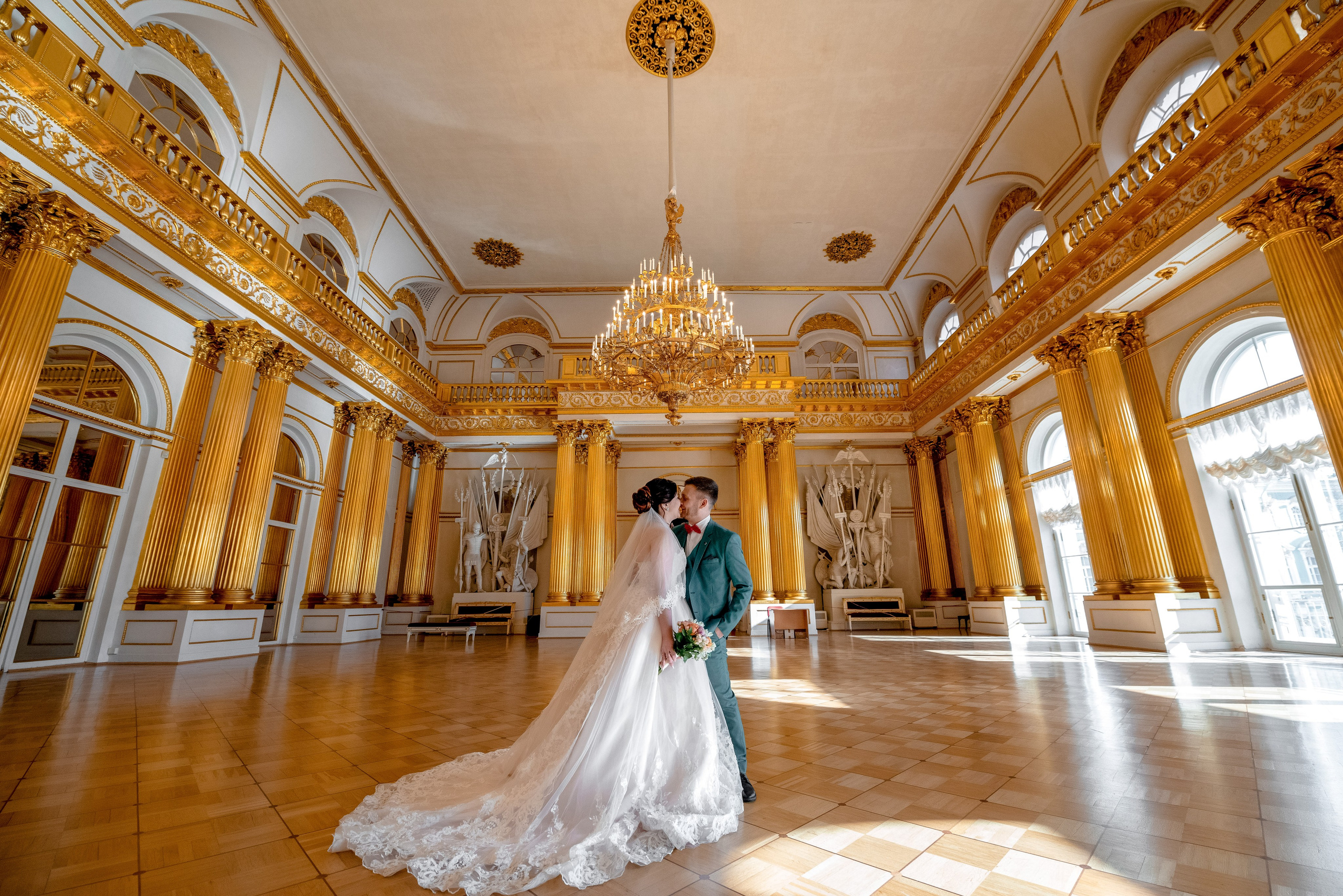 TOP-500 Самые красивые и лучшие свадебные фотографии от профессионального свадебного фотографа в Санкт-Петербурге Ширяева Дениса. Портретный, семейный и свадебный фотограф в Санкт-Петербурге и в Пушкине Ширяев Денис