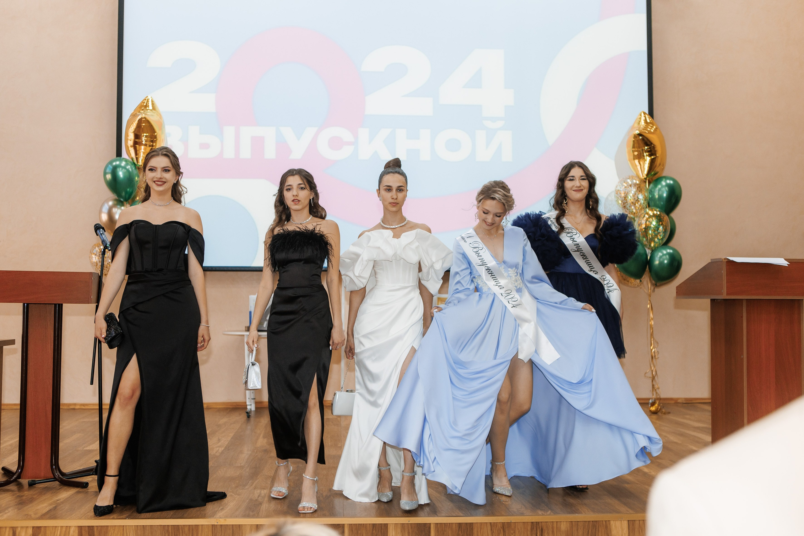 Выпускной Гимназия 12 2024 г. Свадебный и портретный Фотограф в Липецке Дмитрий Котюков