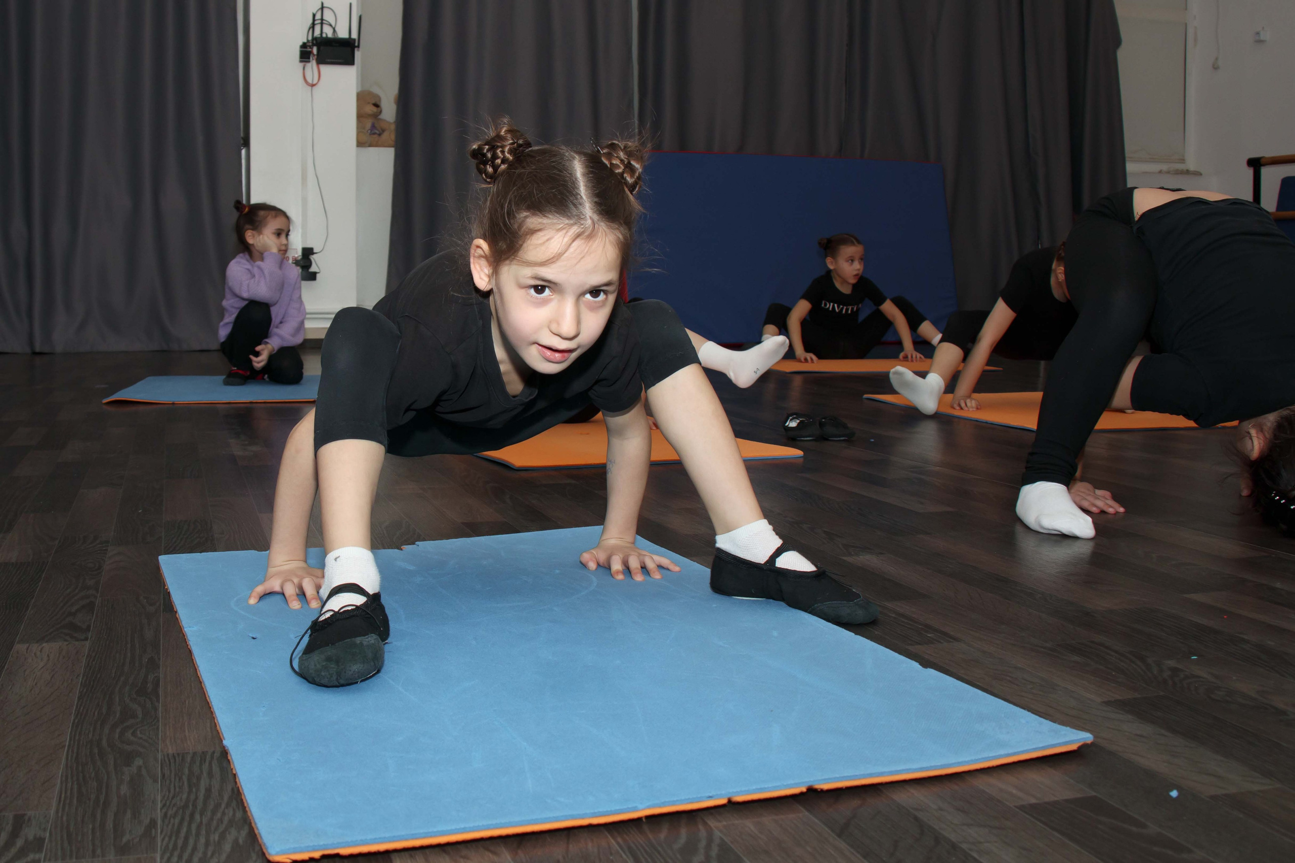 Тренировка в танц. школе. Репортажный Фотограф