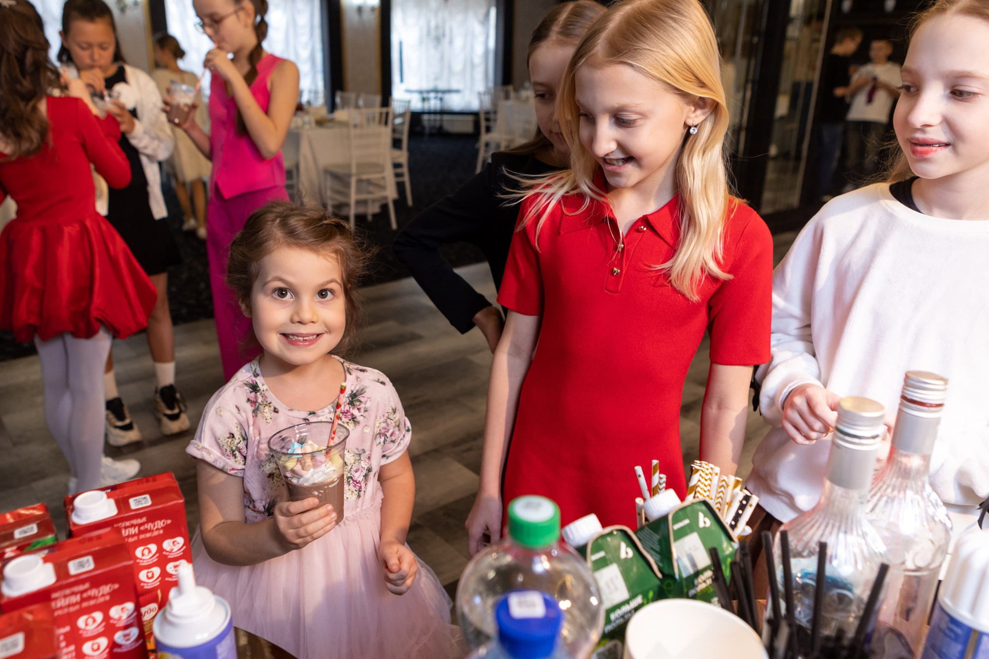 День Рождения Даши в ресторане MonCher. Фотограф в Оренбурге. Профессиональный фотограф