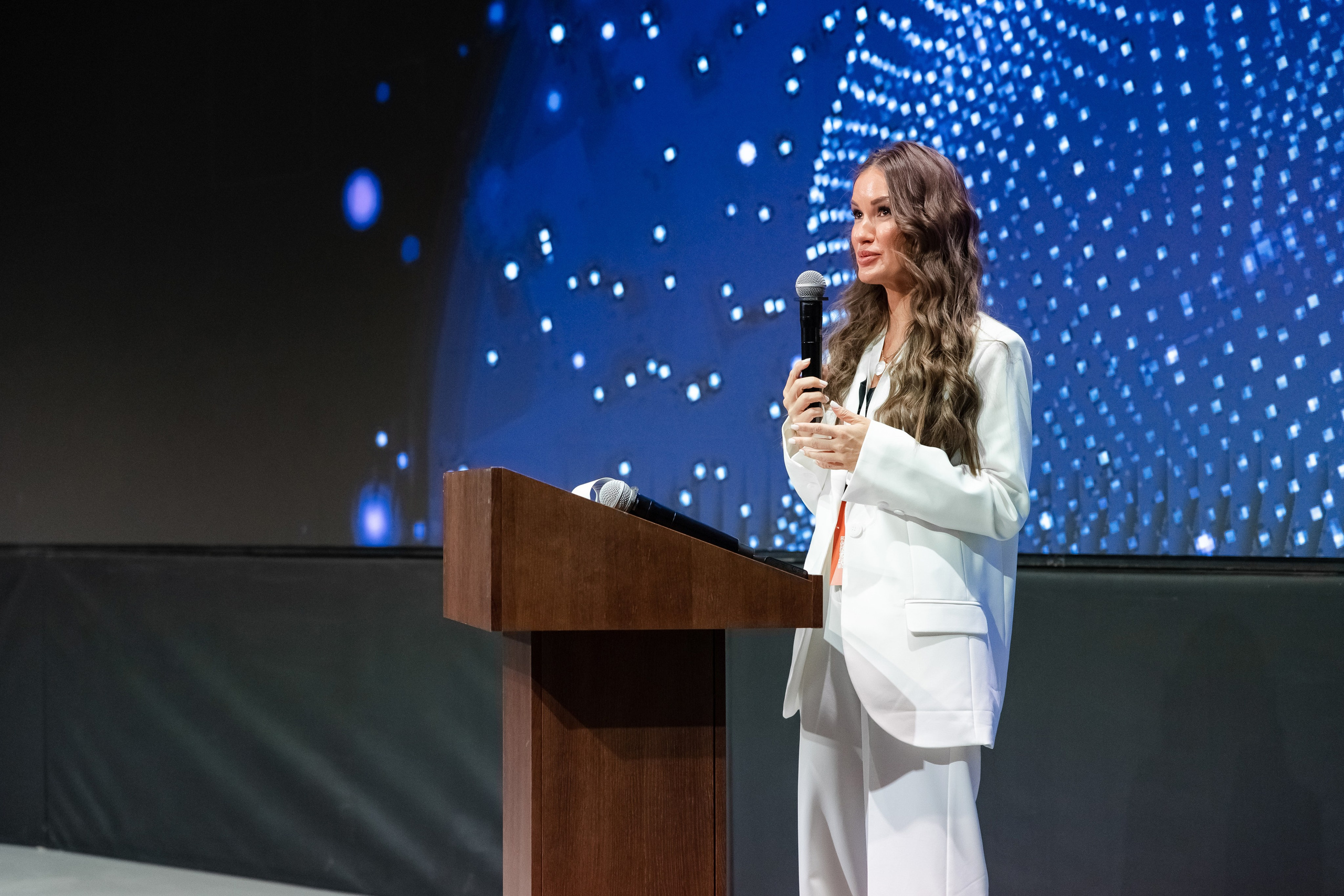 Новые технологии и философия комфортного жилья (1). Свадебный репортажный фотограф в Москве