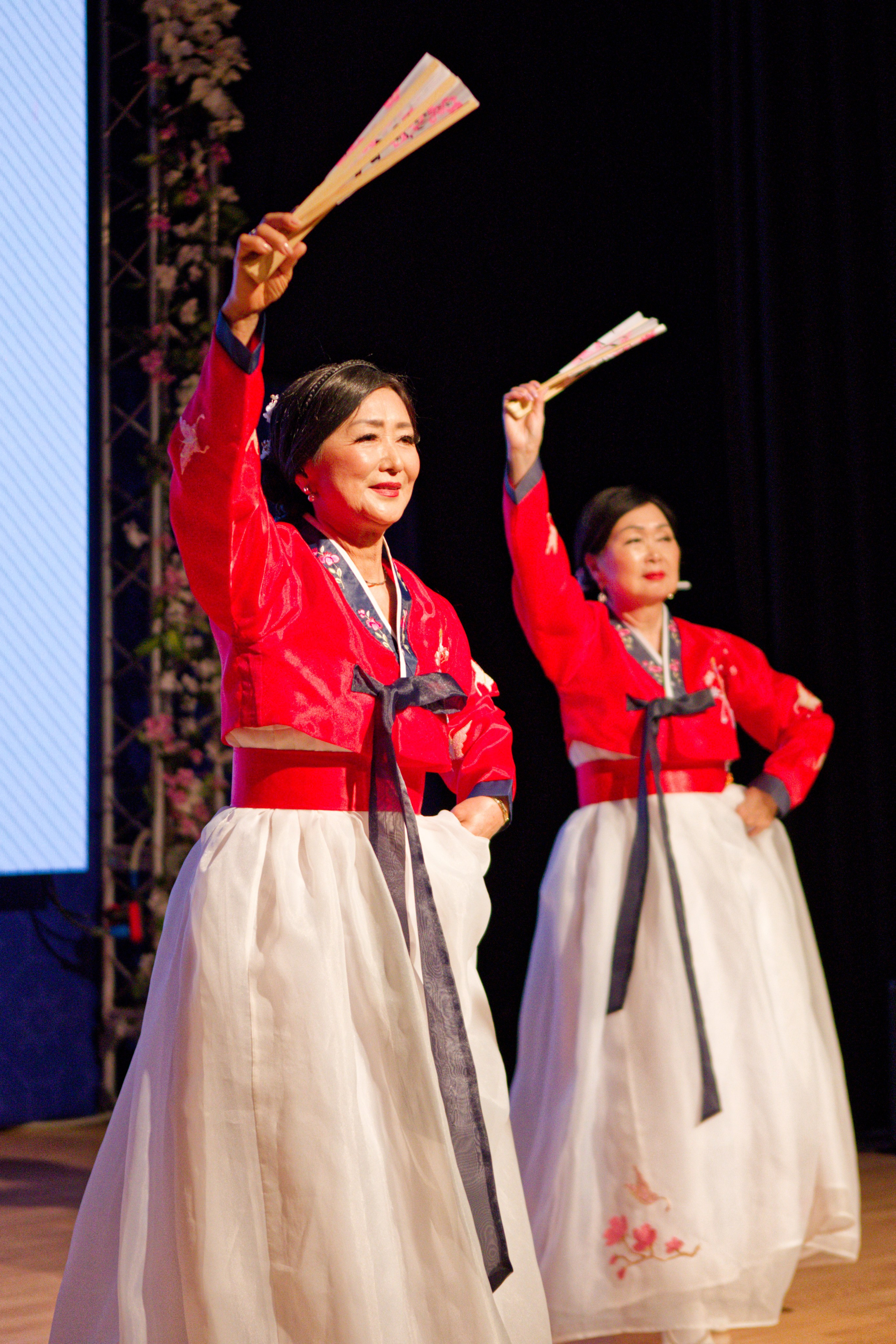 Новый Год по лунному календарю. Кутузов Евгений Фотограф в Южно-Сахалинске