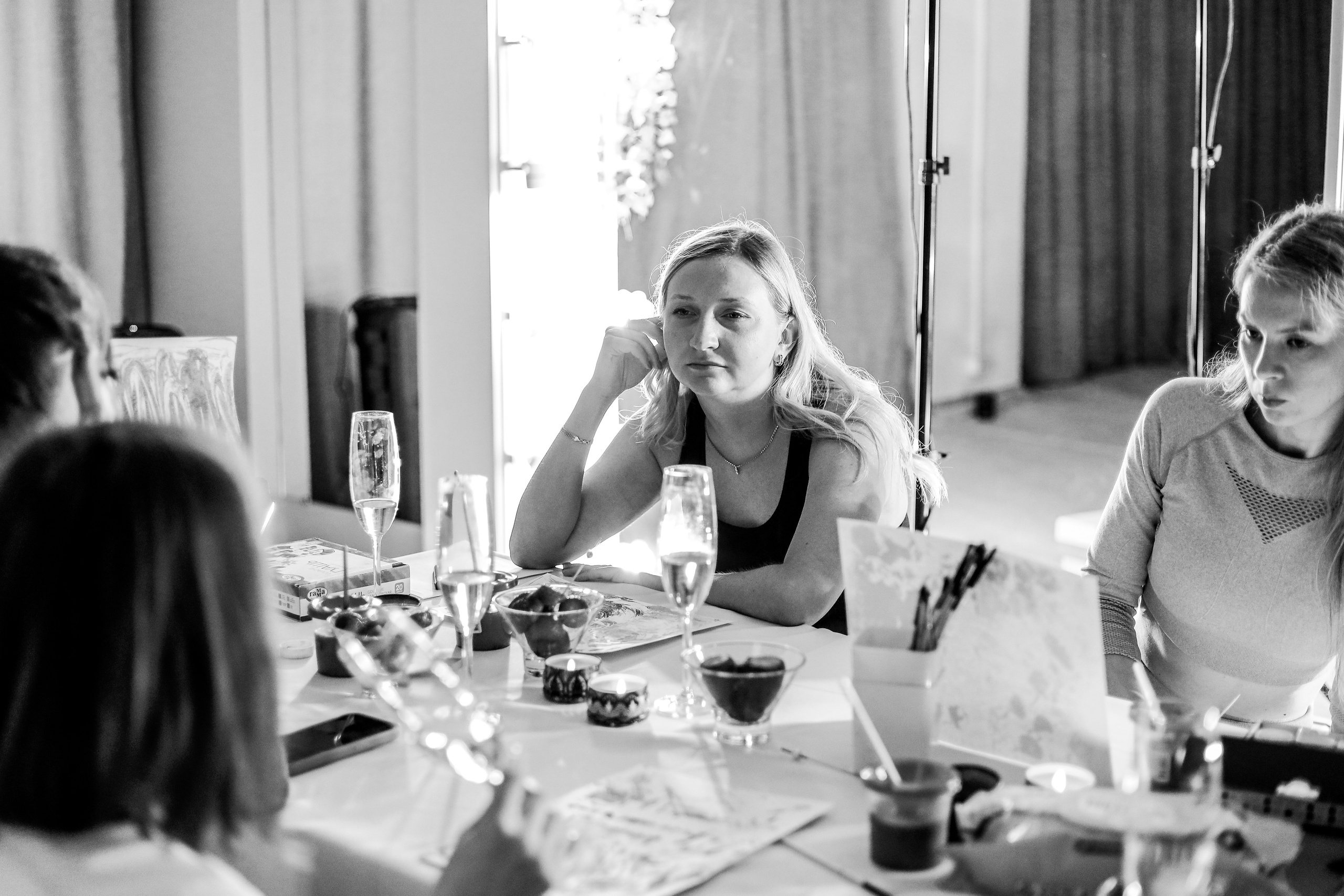 Арт-терапия + аэройога. Фотограф Надршина Лилия