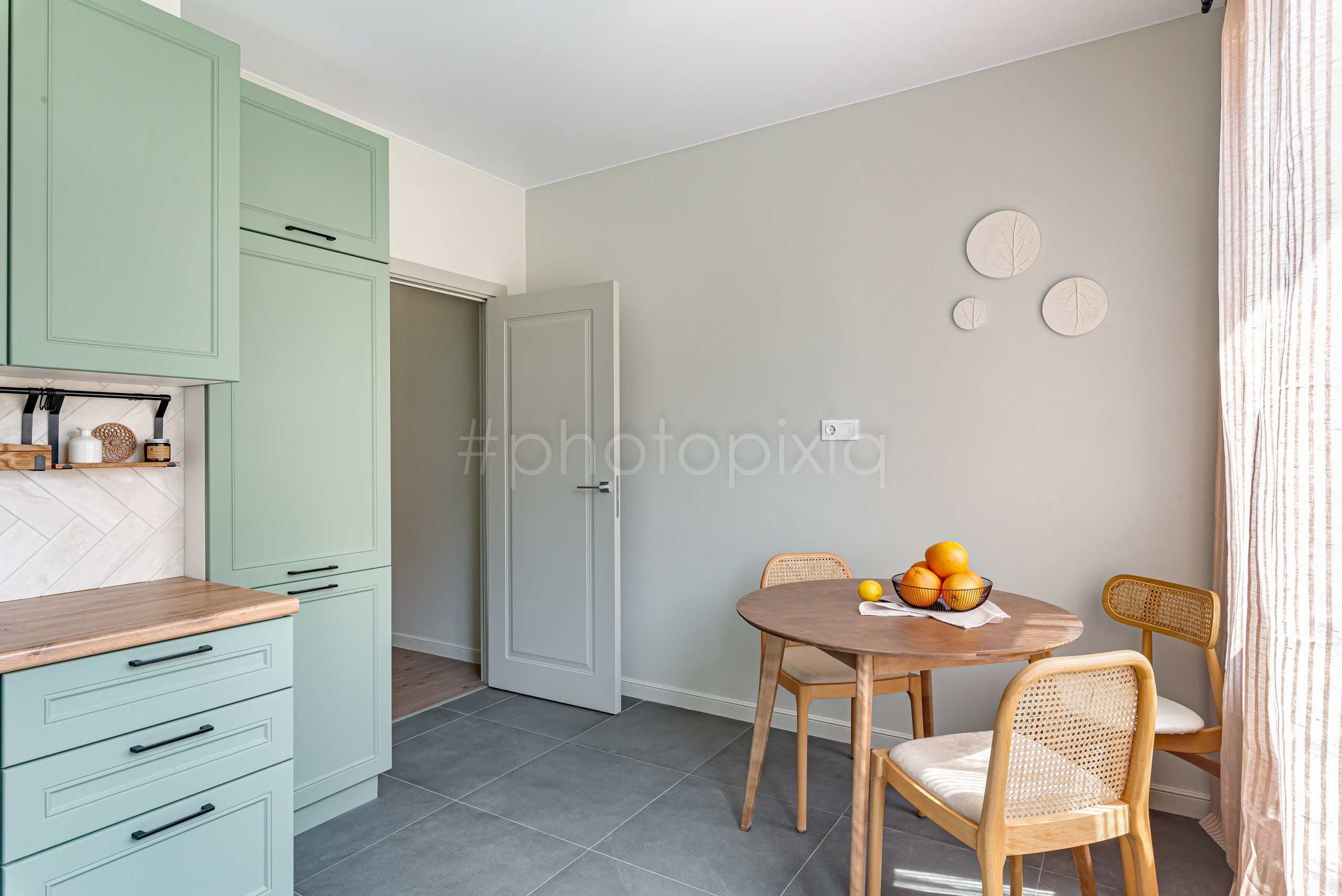 Фотосъёмка двухкомнатной квартиры для продажи. Интерьерная съёмка и виртуальные туры — Интерьерный фотограф Кузнецов Сергей (photopixiq)