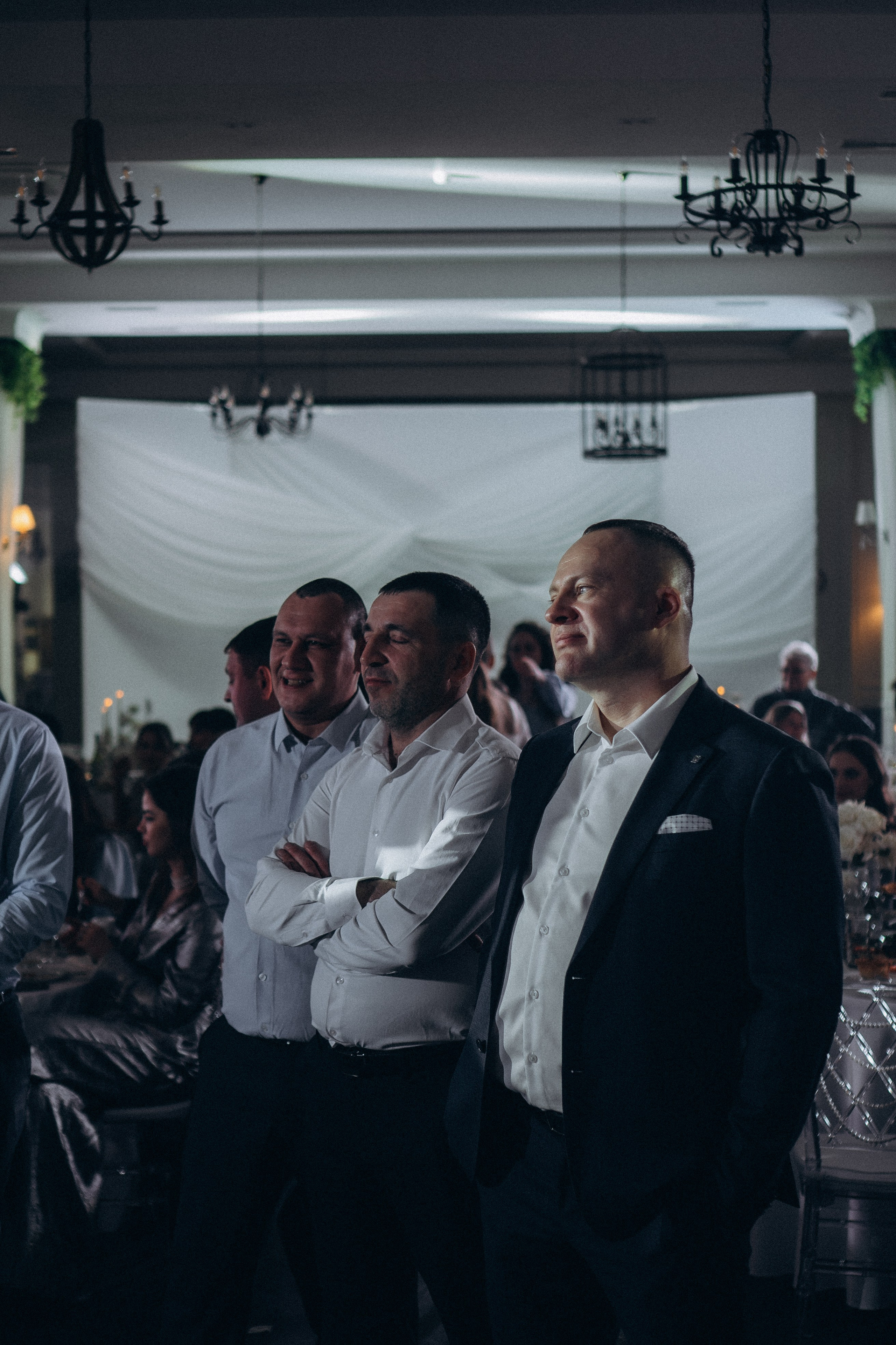 СВАДЕБНАЯ СЬЕМКА СБОРОВ В ОТЕЛЕ И ВЫЕЗД НА ЦЕРЕМОНИЮ (СНЯТО В СИБИРЕ В НИЖНЕВАРТОВСКЕ). Профессиональный фотограф, Санкт-Петербург — Виктория Богомолова