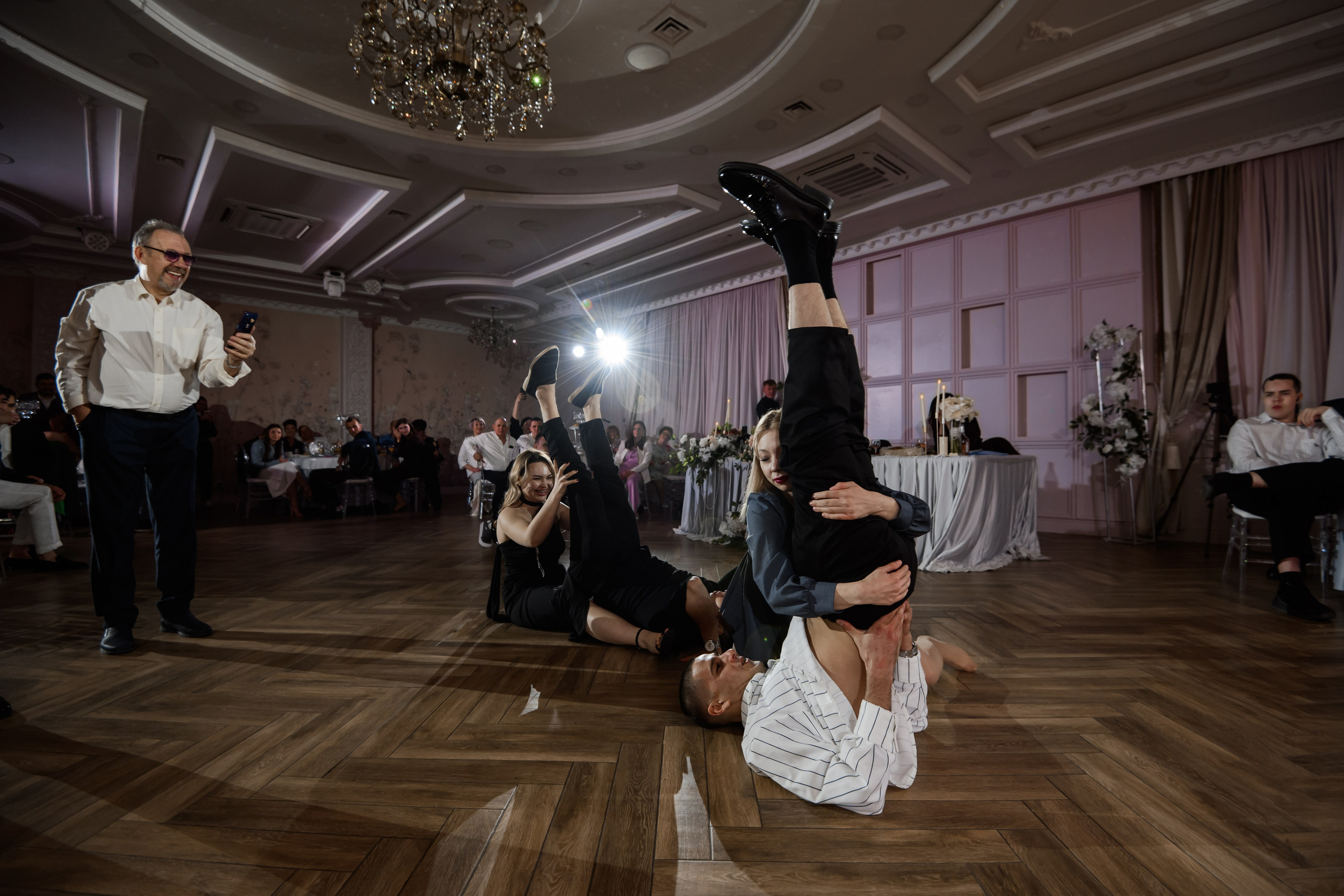 В + А. Свадебный фотограф в г. Астрахань. Так же выезжаю в другие города