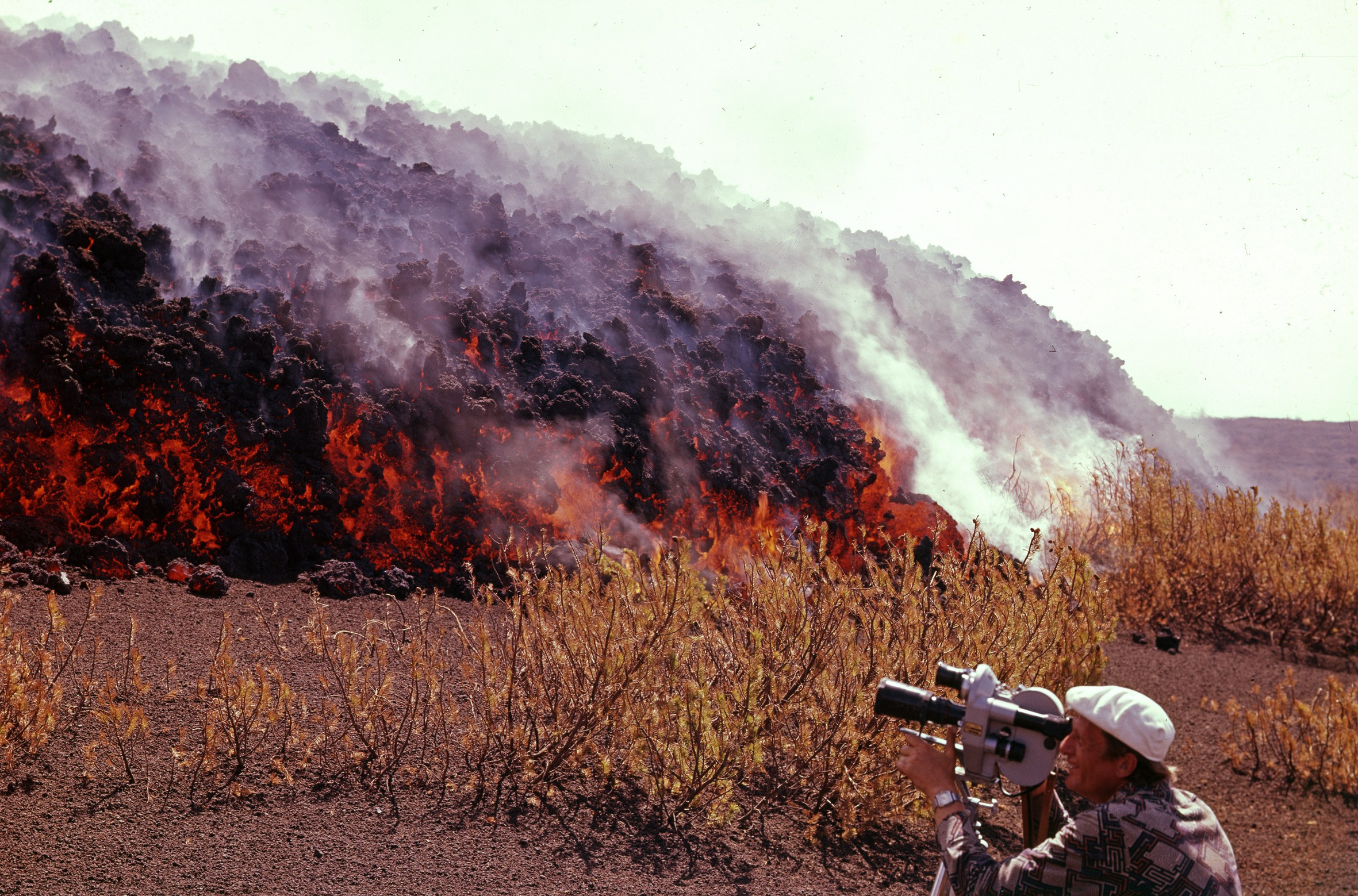 Лавовый поток. Толбачик, 1975г