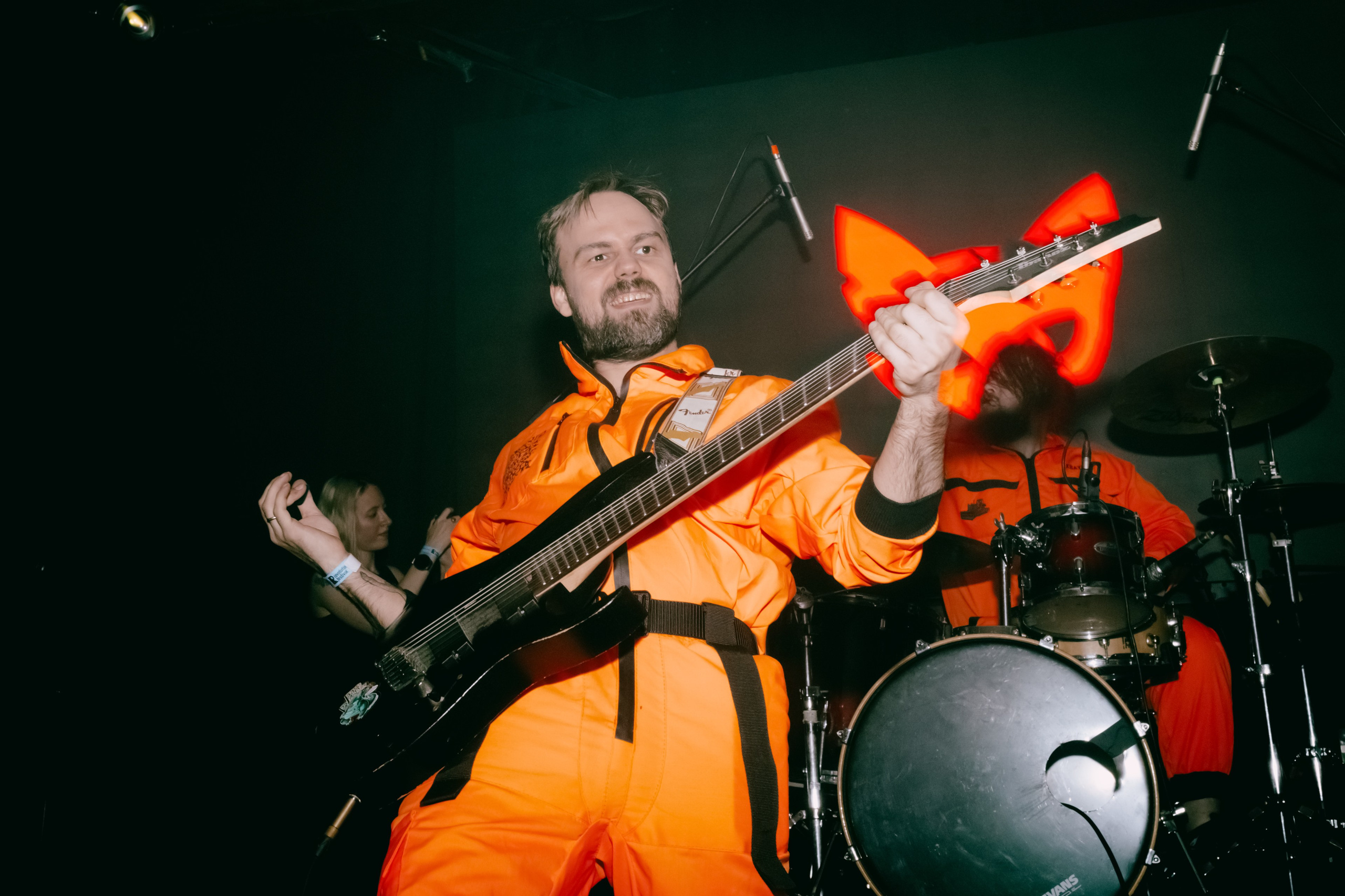 ПОСЛЕДНИЙ ПИОНЕР. Фотограф Елена Богачева (lenalena_na_na_na)