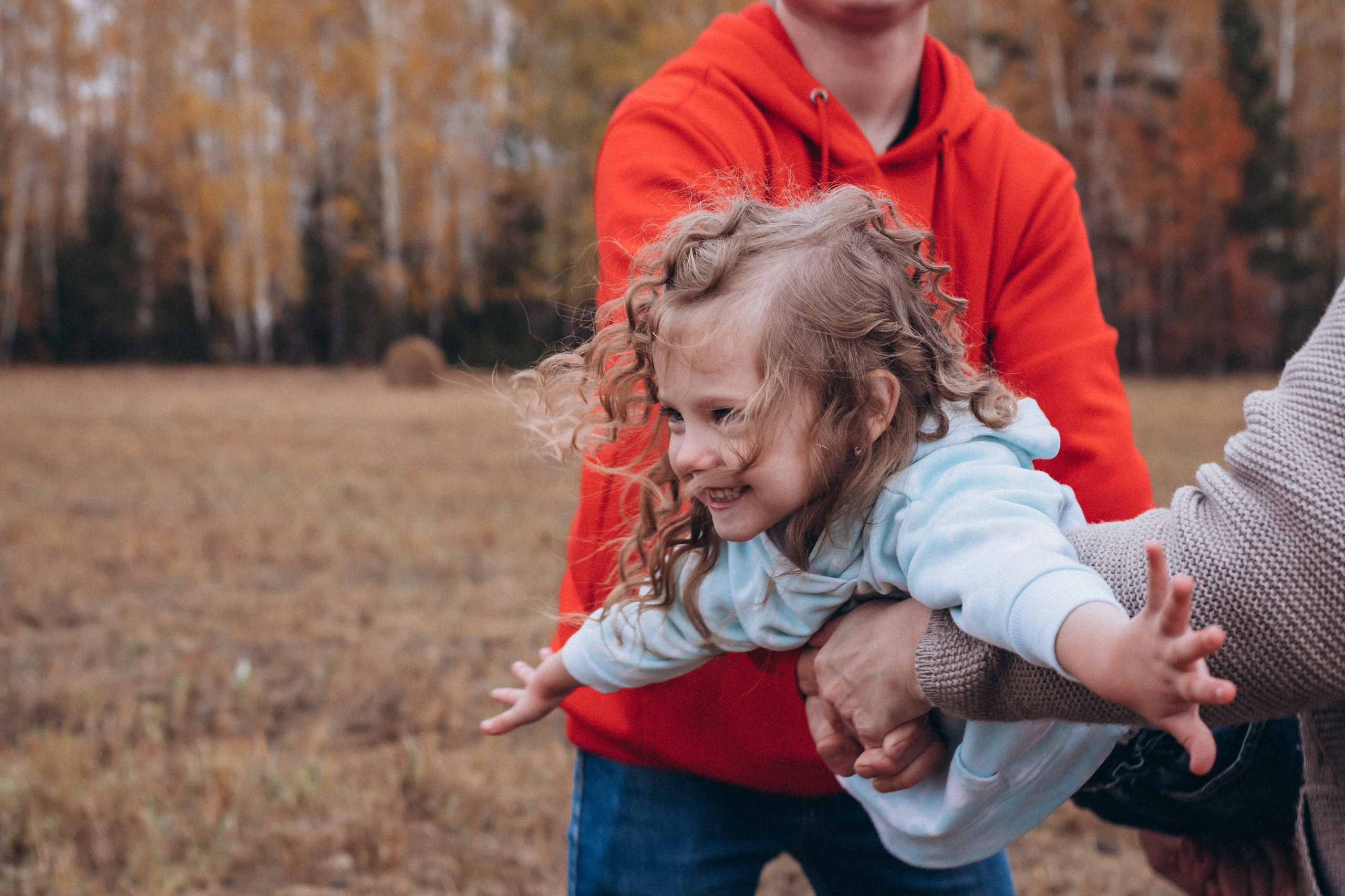 Максим Наташа Кирилл Арина Полина и бабушка. Семейный фотограф Нижневартовск Тюмень Ефимова Ирина