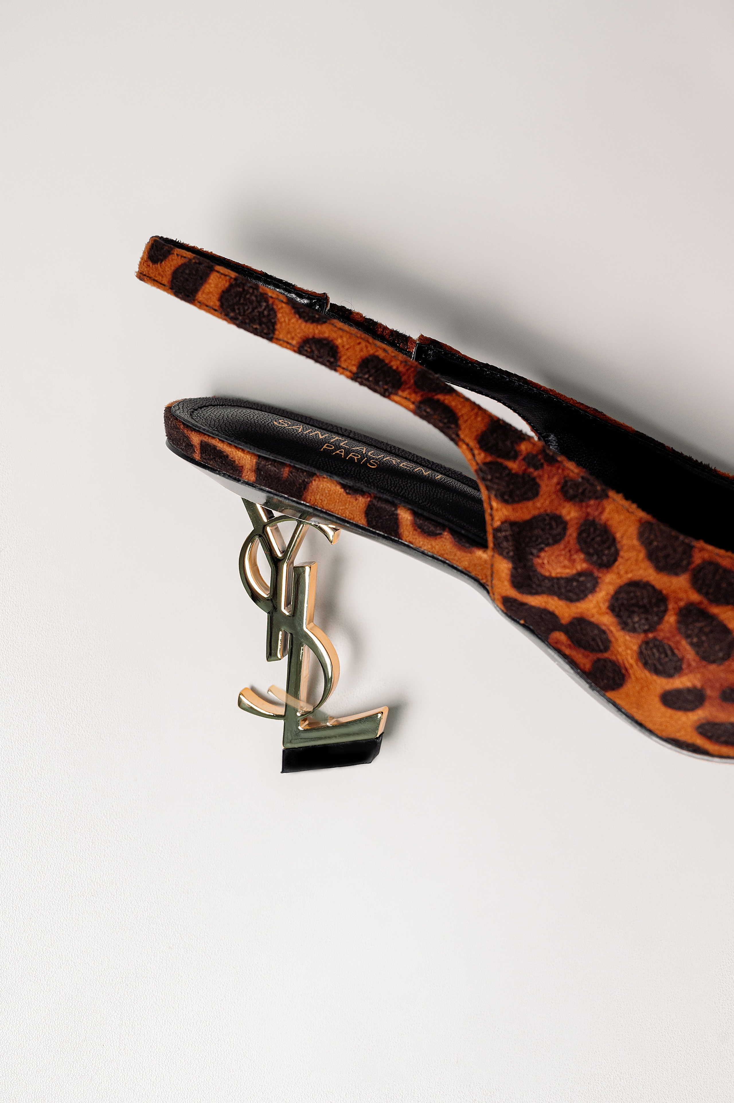 Съемка туфлей для маркетплейсов (Wildberries, Ozon, Яндекс.Маркет). Фотограф товаров для соцсетей - инстаграм, вконтакте. Контент-фотограф в Москве Хныкина Лена