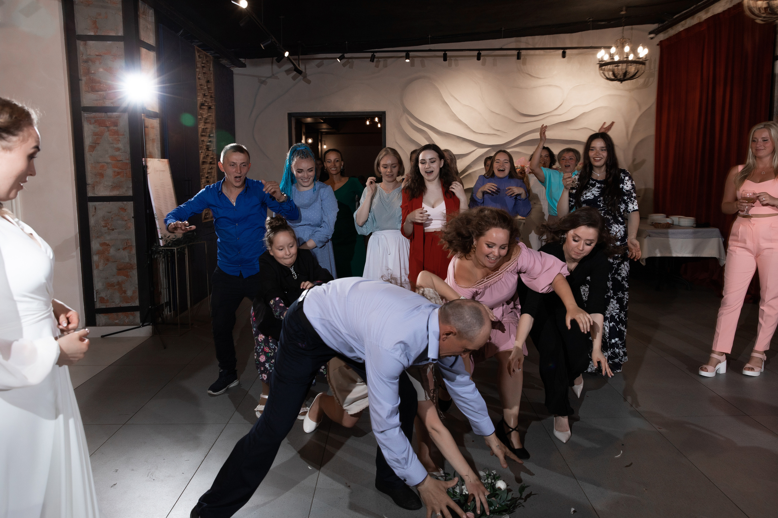 Выездная церемония в ботаническом саду. Свадебный и портретный фотограф в Сыктывкаре и в Москве Новосельцева Алена