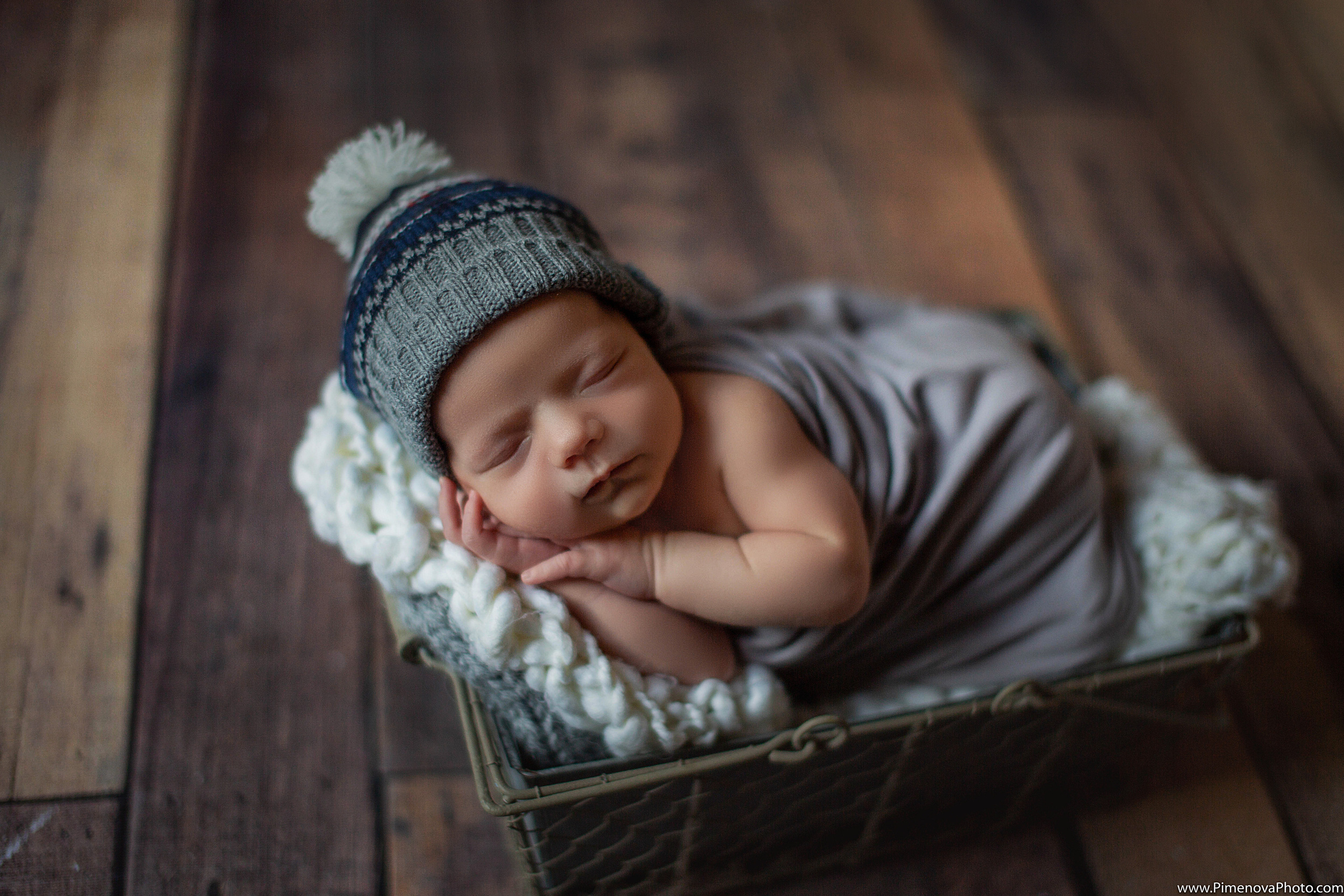 Новорождённые. Семейный и детский фотограф в Петрозаводске