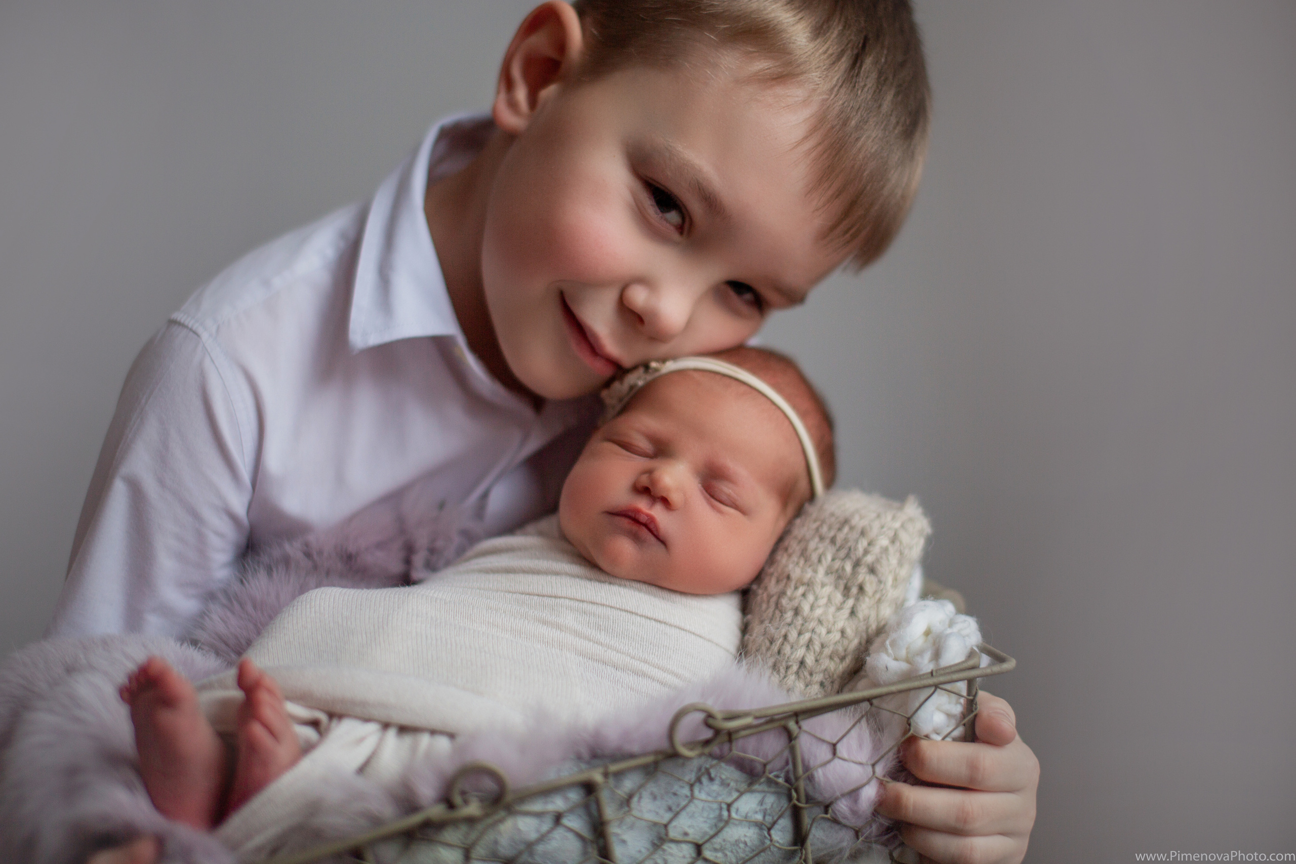 Новорождённые. Семейный и детский фотограф в Петрозаводске