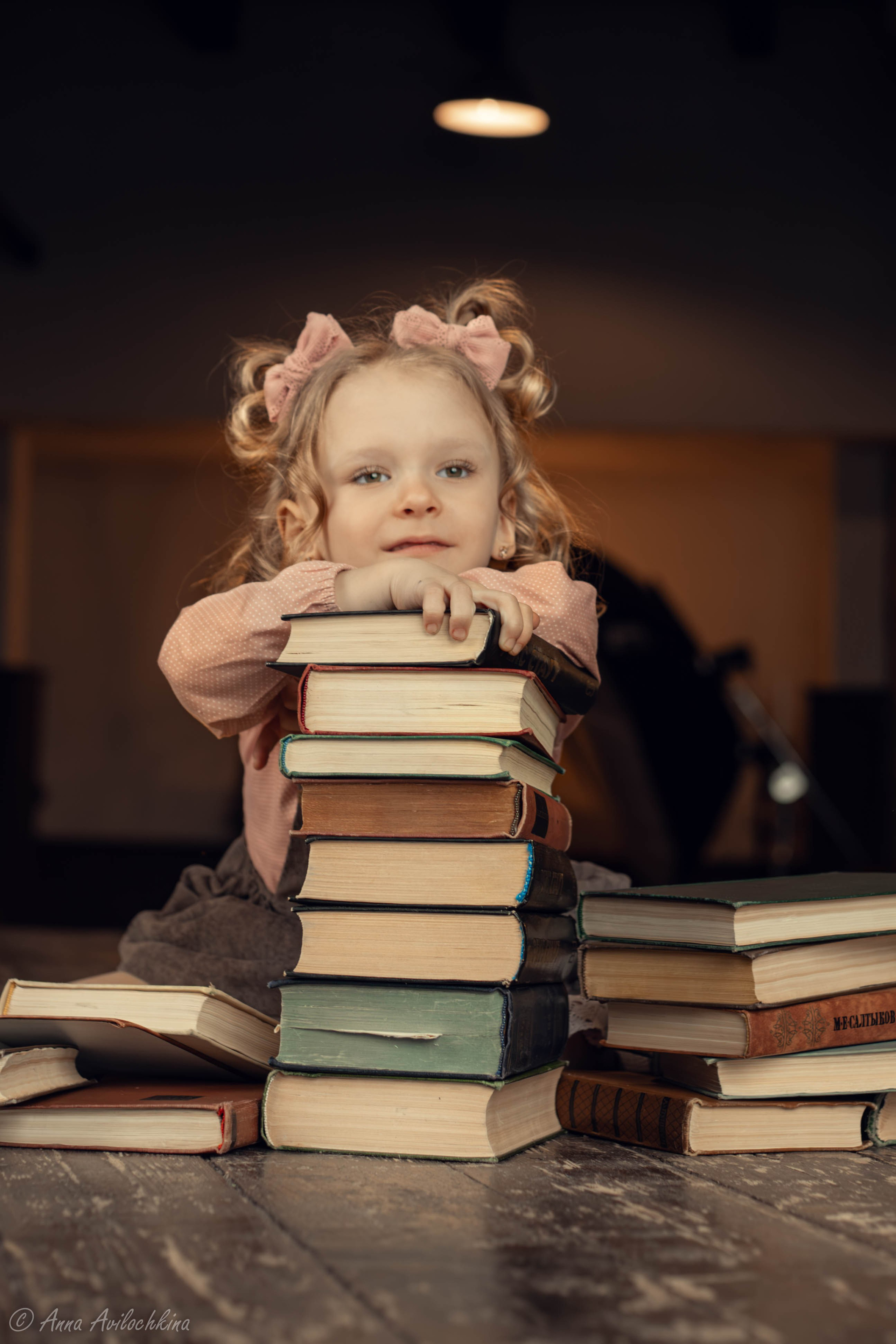 Детские фотосессии для фотоальбомов (школа, детский сад). Семейный и свадебный фотограф в Москве и Домодедово Анна Авилочкина