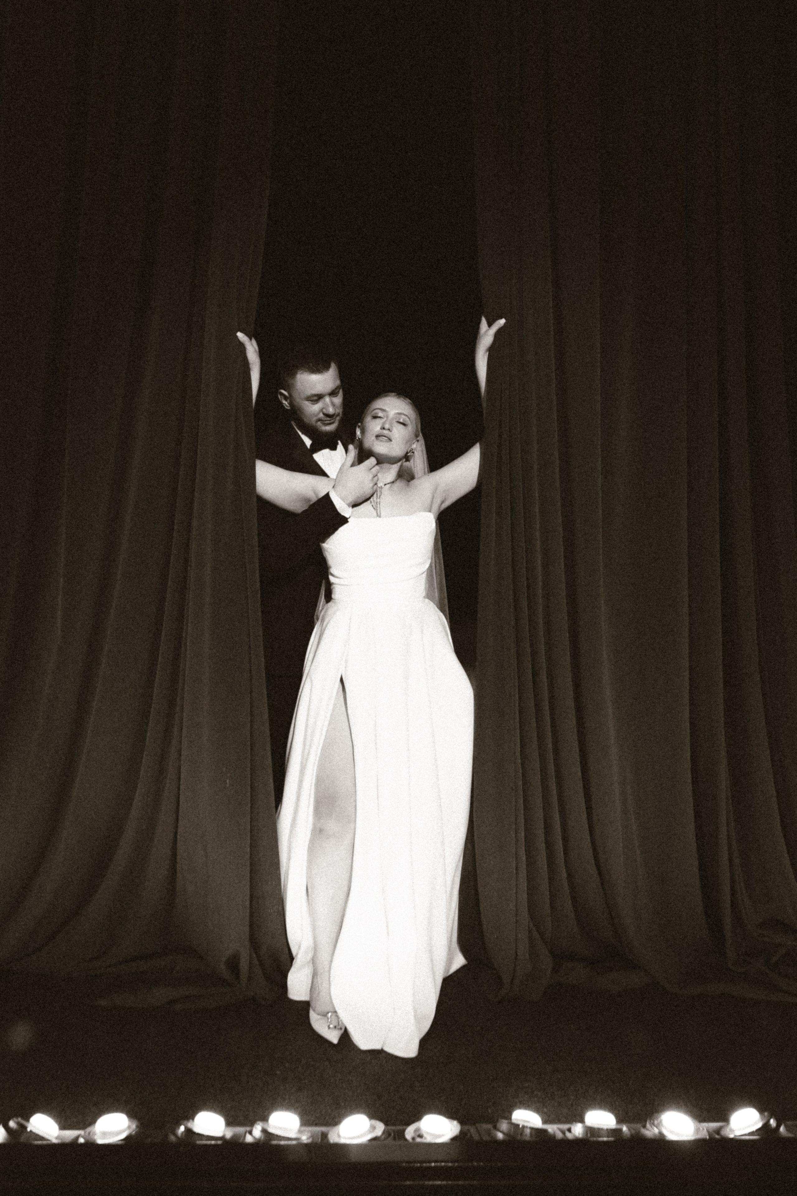 Влюбленные взгляды. Свадебный фотограф Кемерово Томск Новосибирск