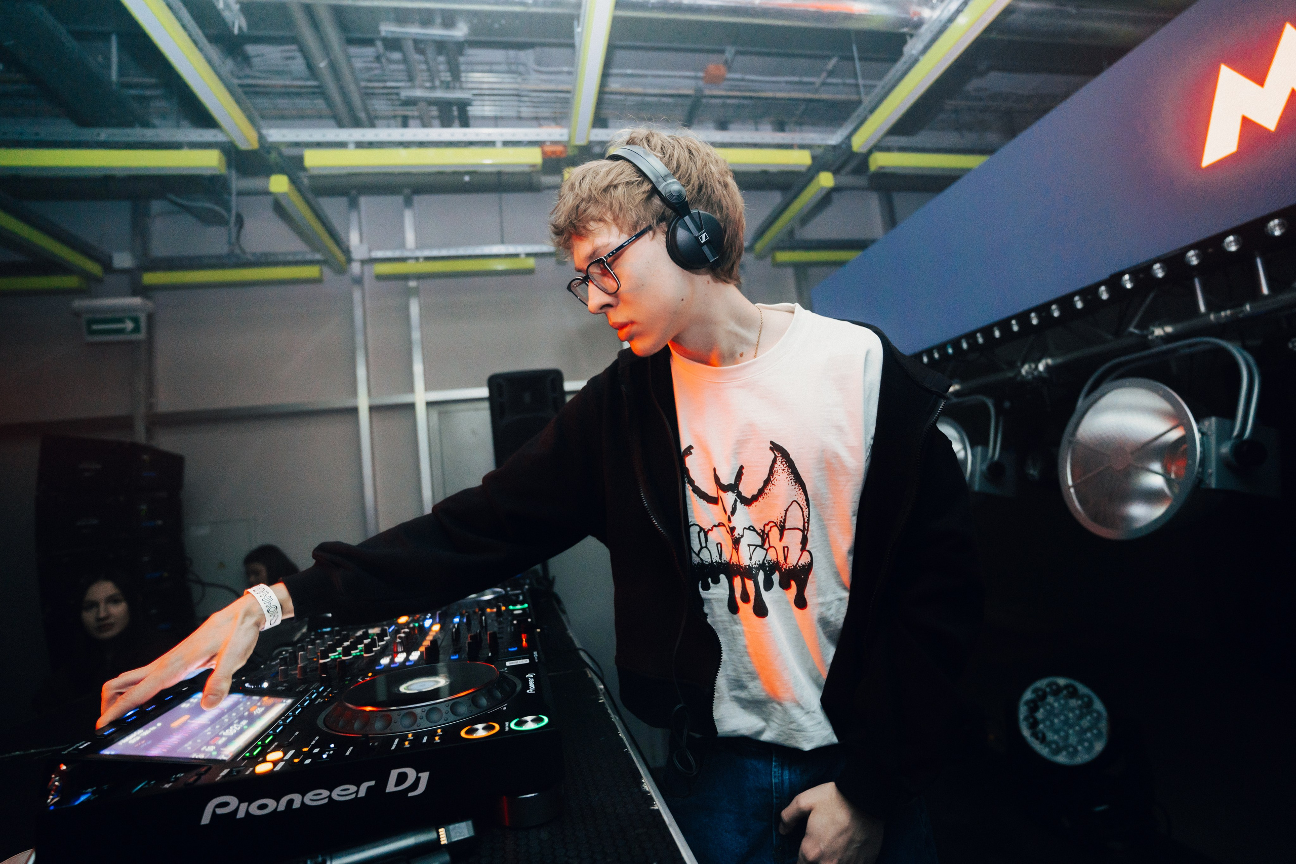 Ночная смена. Главная