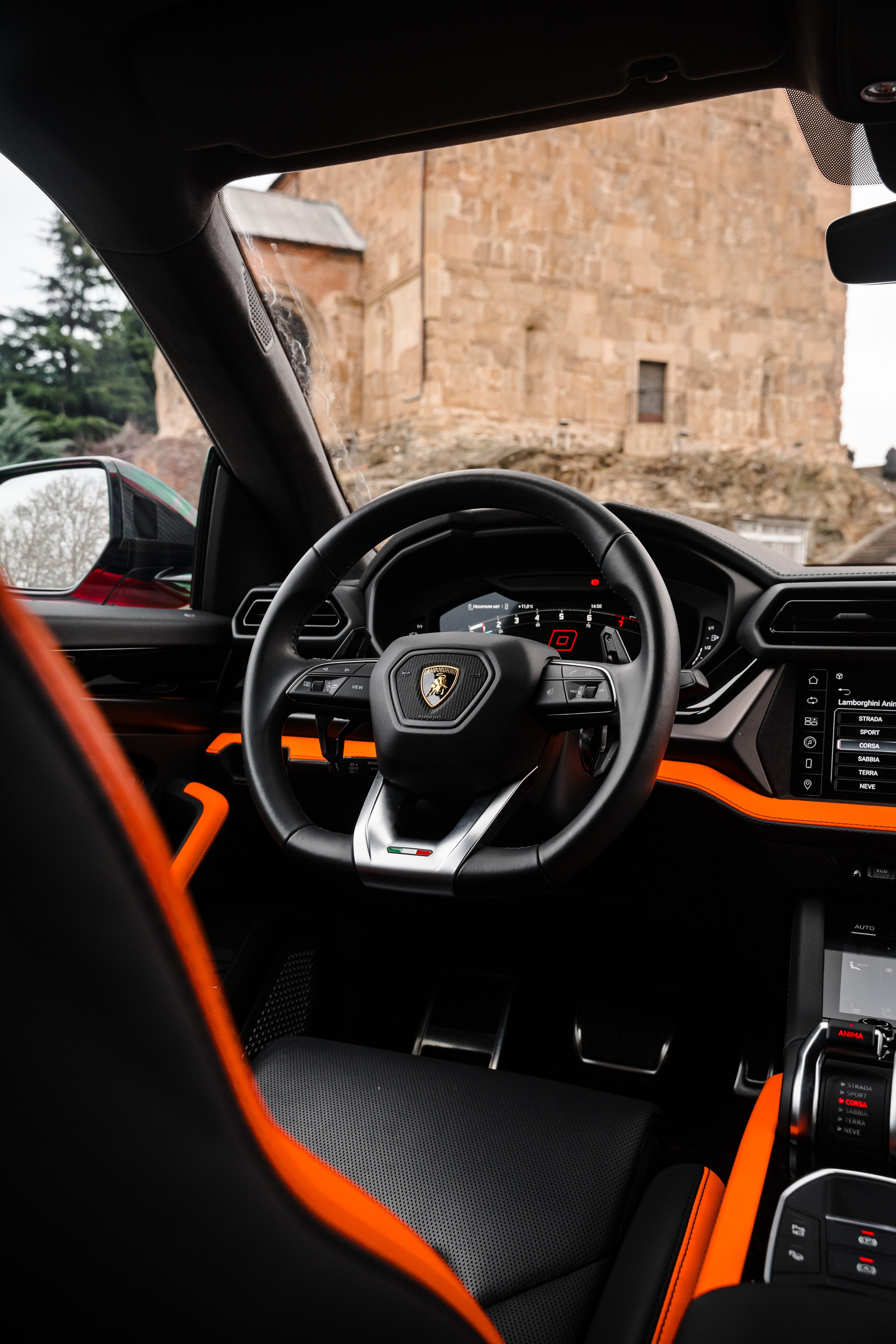 Lamborghini Urus SE. Автомобильный и просто лучший фотограф в Сочи Nikita No Name