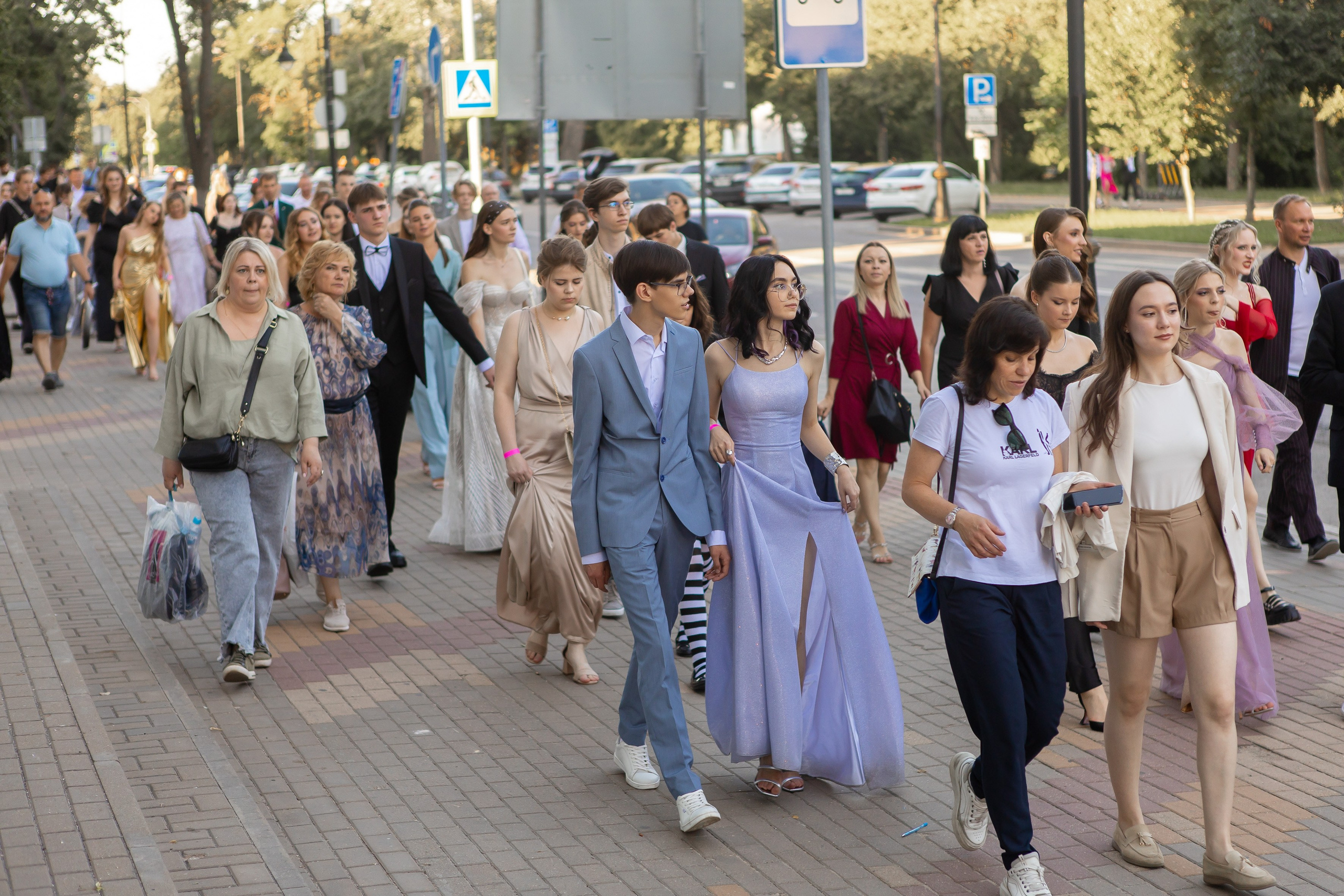 Выпускной Гимназия 12 2024 г. Свадебный и портретный Фотограф в Липецке Дмитрий Котюков