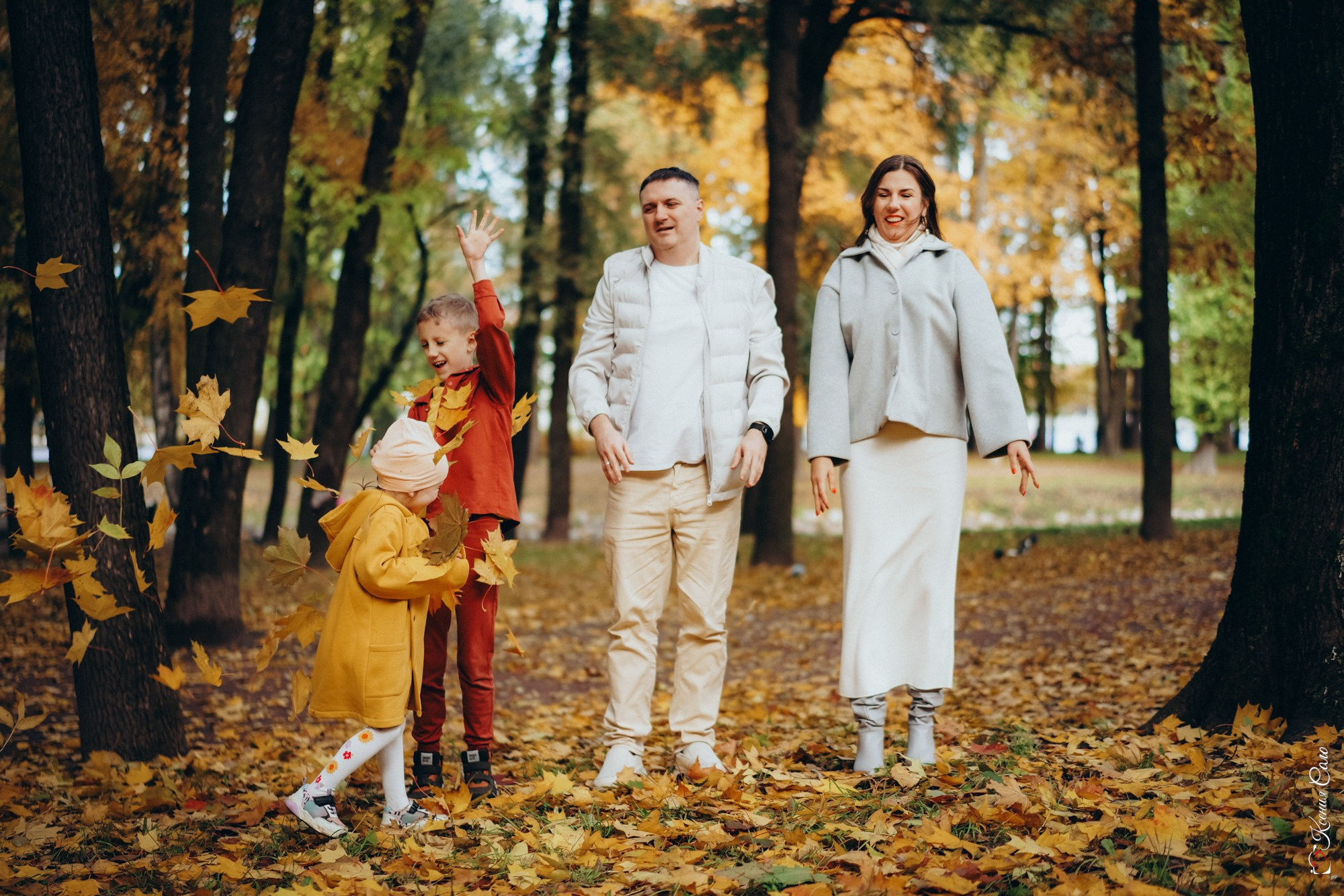 Семейная фотопрогулка Натальи и Дмитрия. Фотограф Ксения Соло