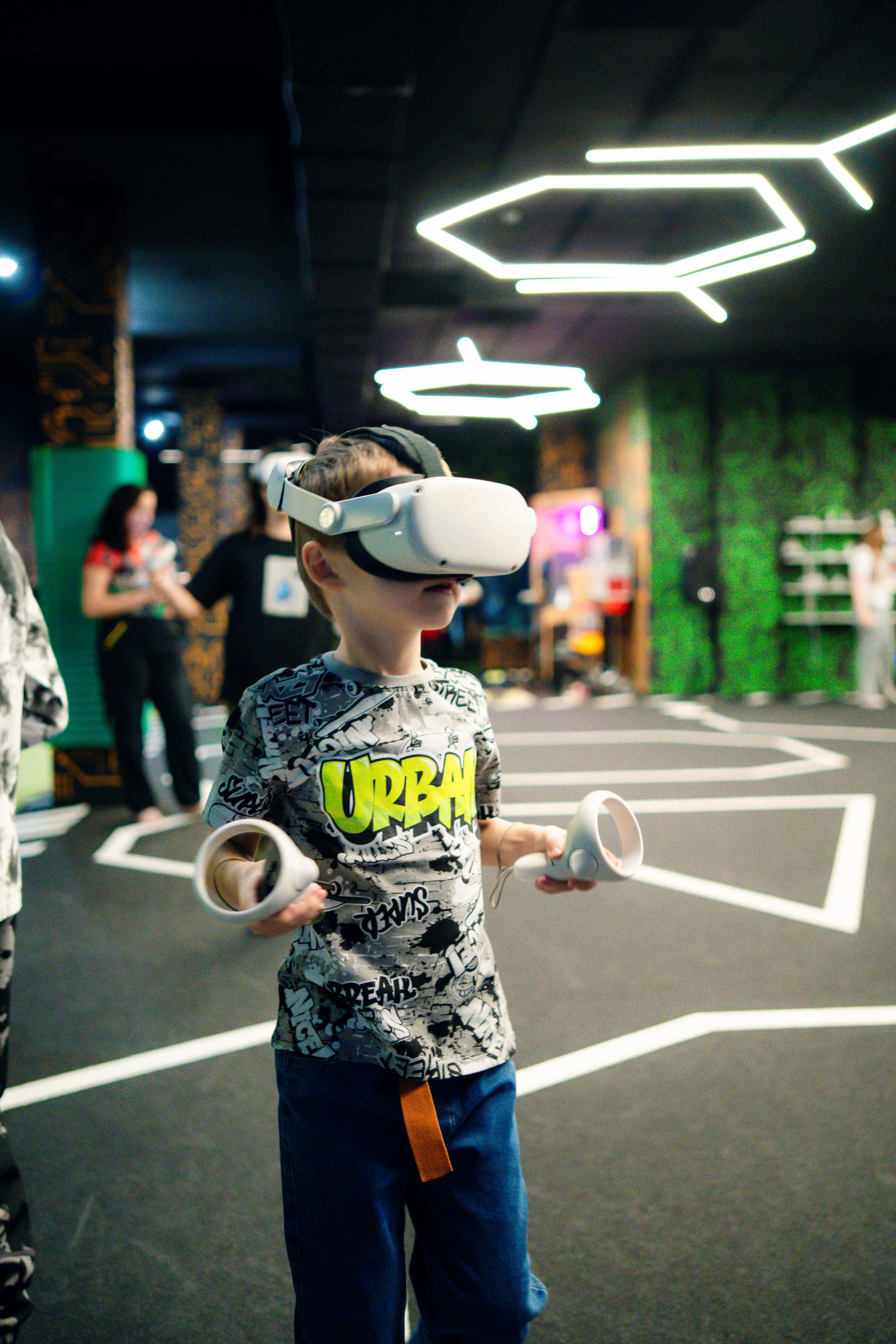 VR (November-December 2024). Felixtones