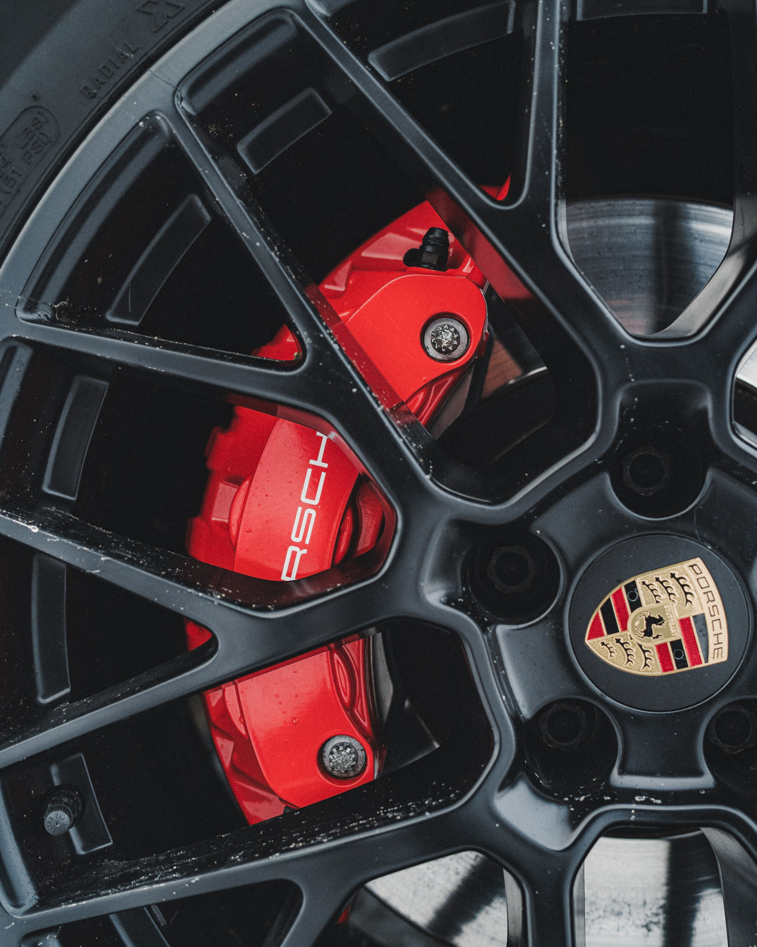 Автомобильная фотосессия Porsche Macan GTS. Фотограф Илья К. в Москве