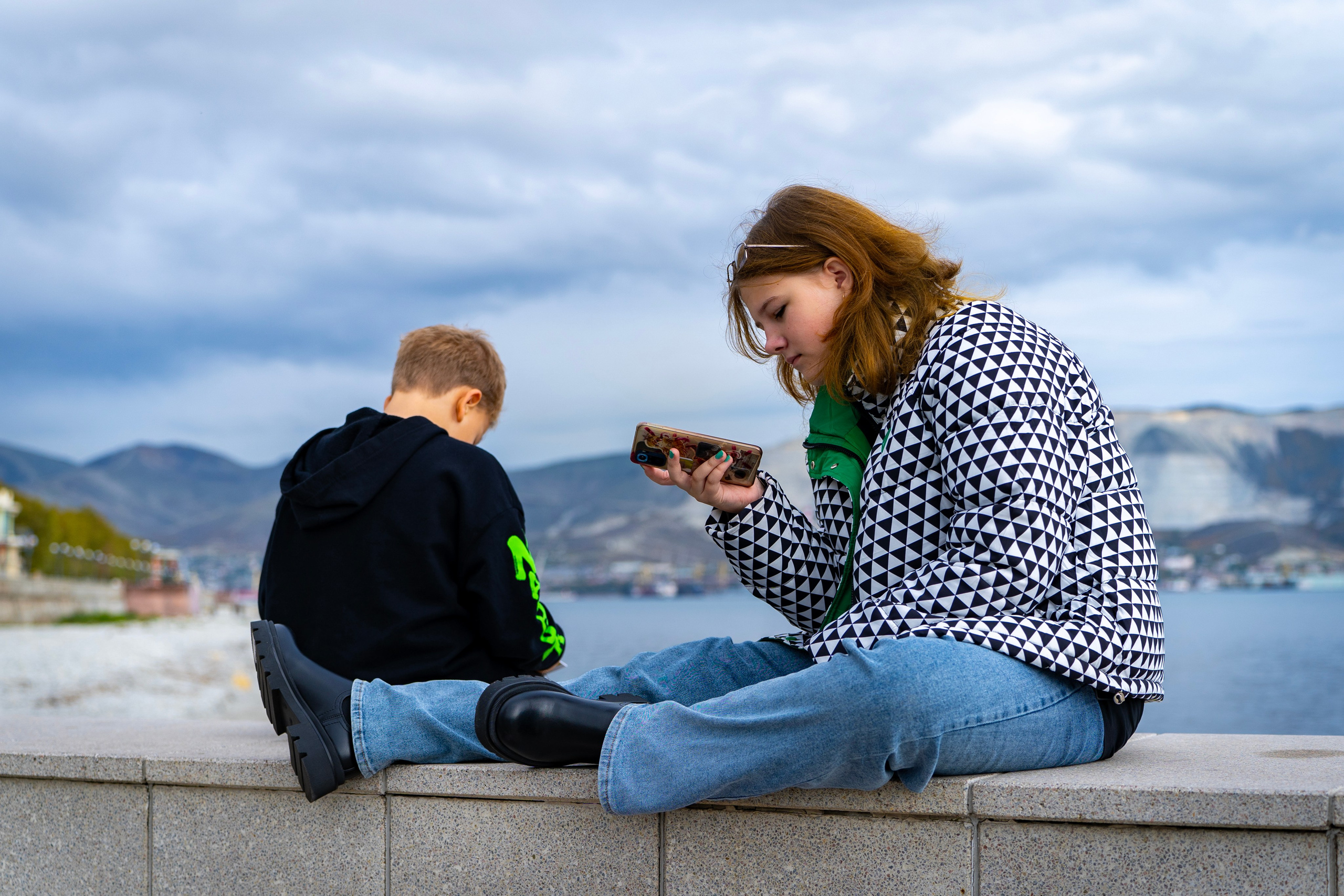 Фотосессия в Новороссийске осенью. Семейный и детский фотограф Екатерина Черняева. Снимаю портреты, love story, фотопрогулки, работаю на улице, в кафе, студии, дома у клиента