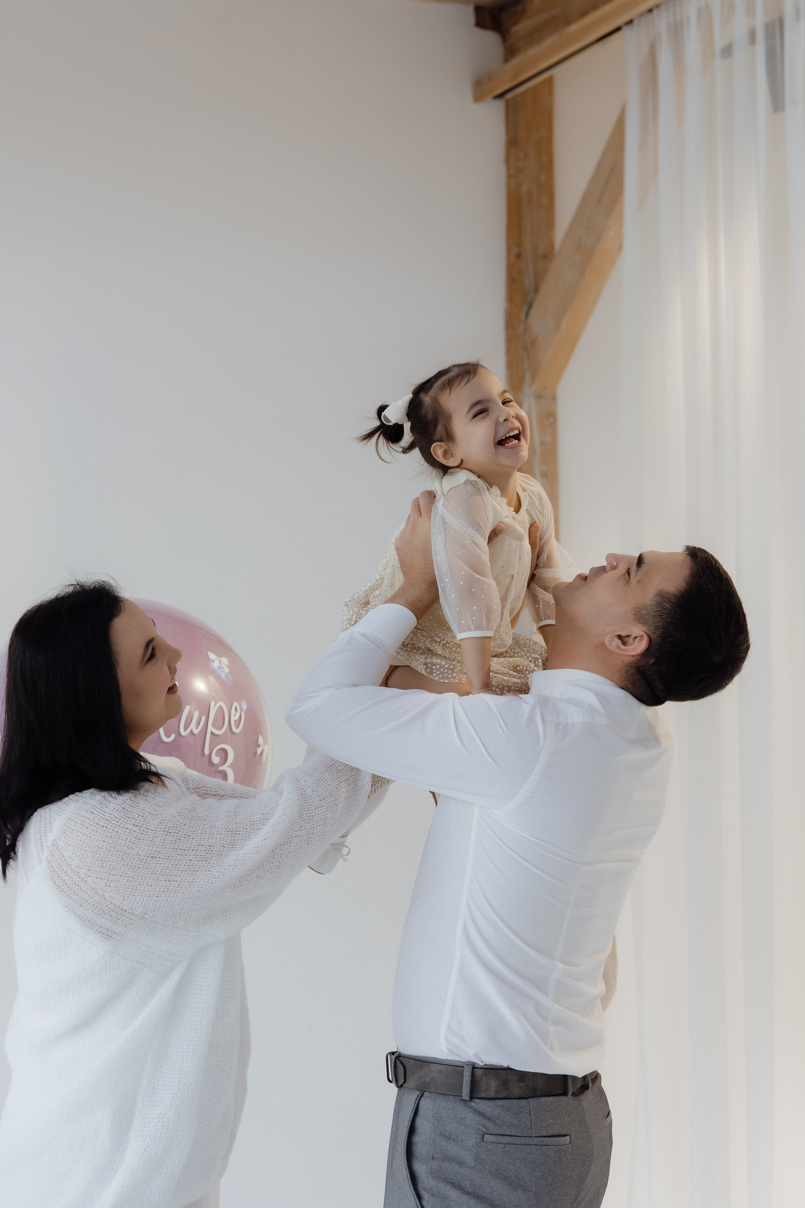 Николай, Зарина и Кира. Семейный и свадебный фотограф в Челябинске Мария Леонтьева