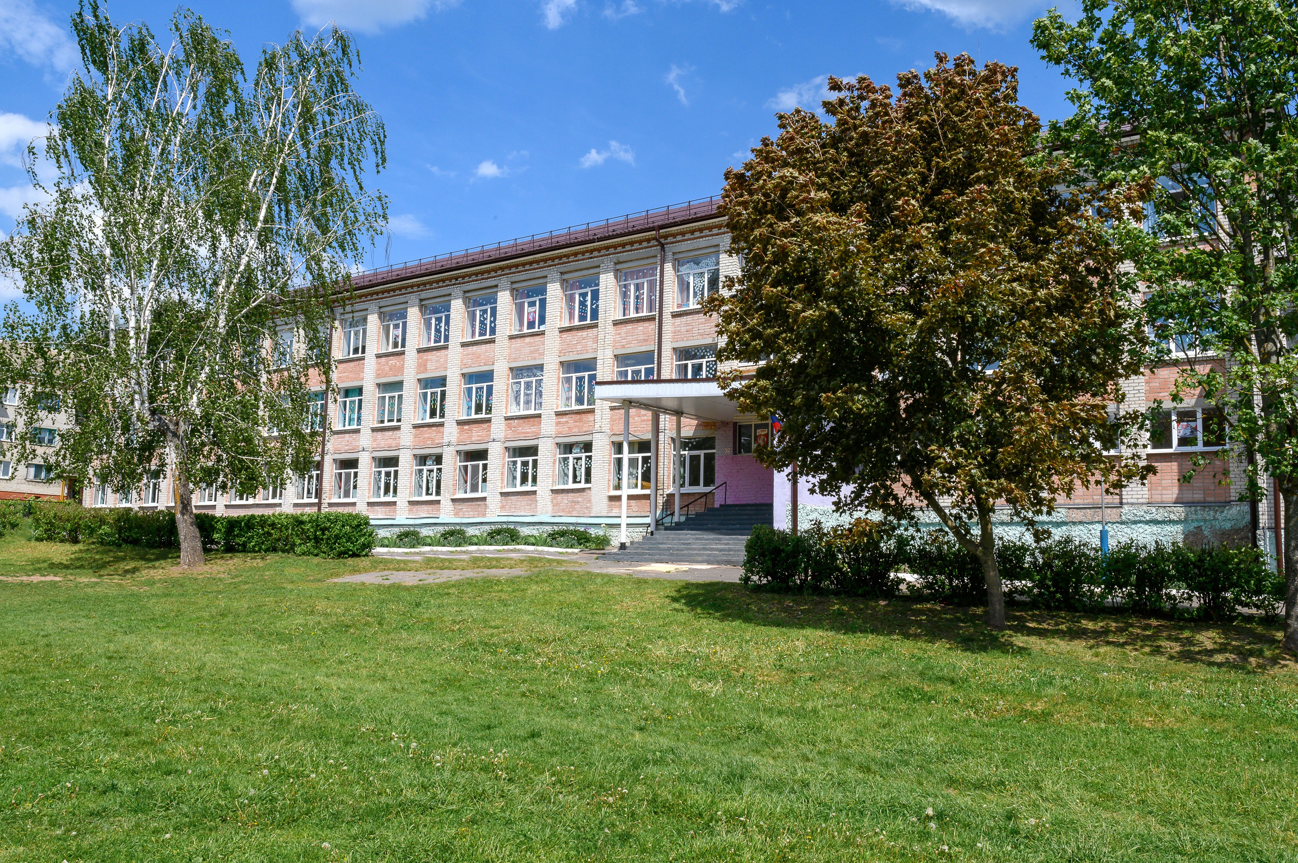 Последний звонок 2025. Фотограф Галина Лисанова, г. Брянск